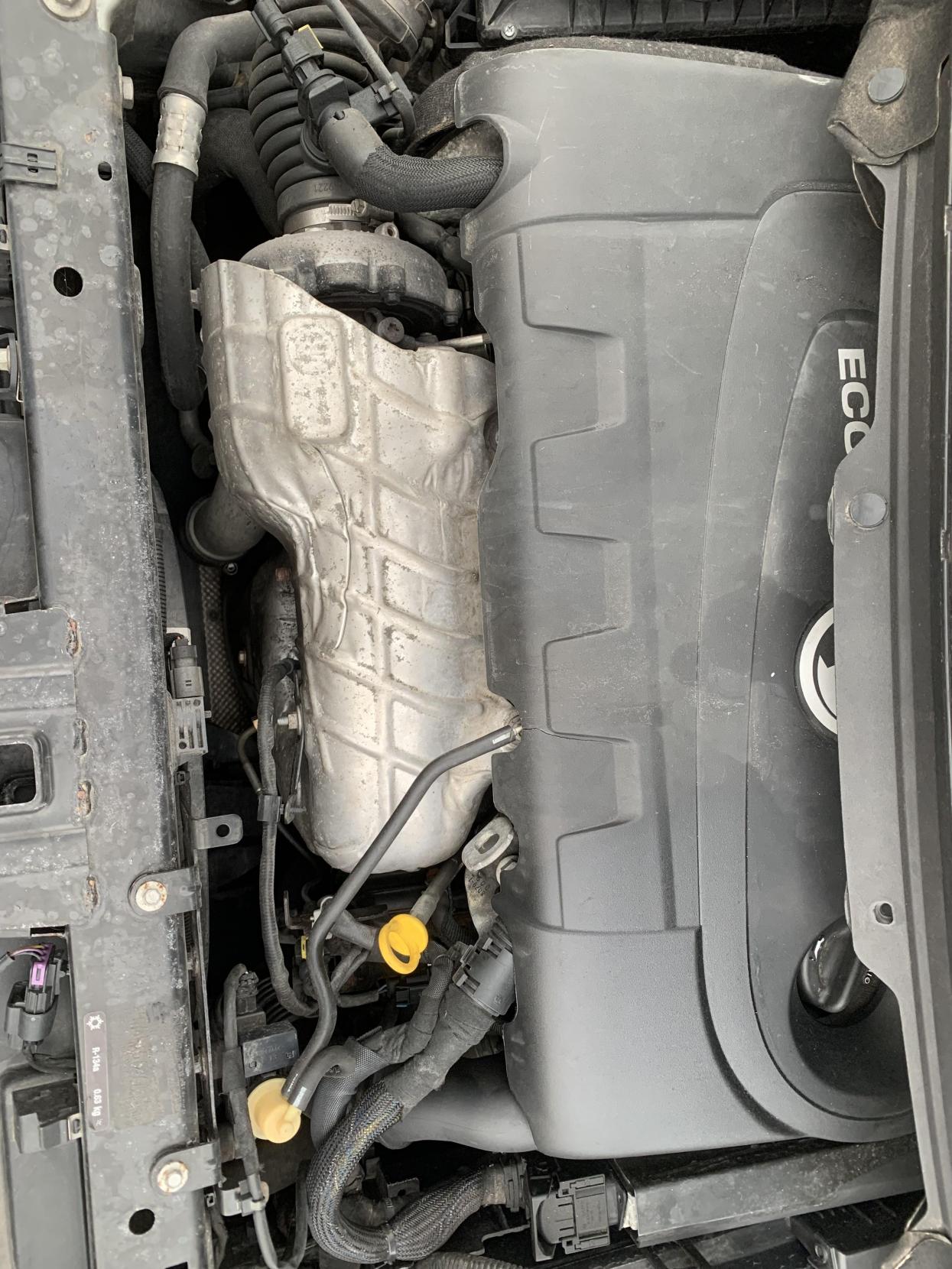 Vauxhall Zafira Tourer 2.0 CDTi SE MPV 5dr Diesel Auto Euro 5 (165 ps)