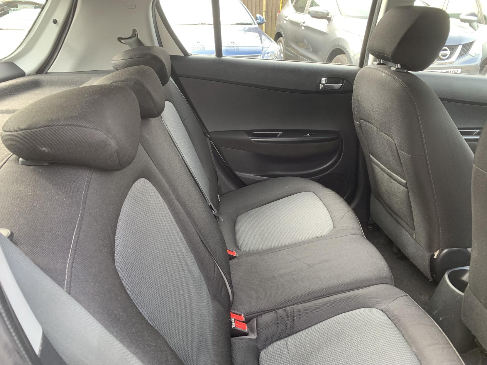 Hyundai i20 1.2 Active Hatchback 5dr Petrol Manual Euro 5 (85 bhp)