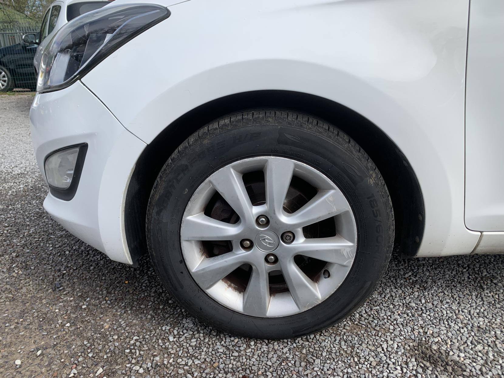 Hyundai i20 1.2 Active Hatchback 5dr Petrol Manual Euro 5 (85 bhp)