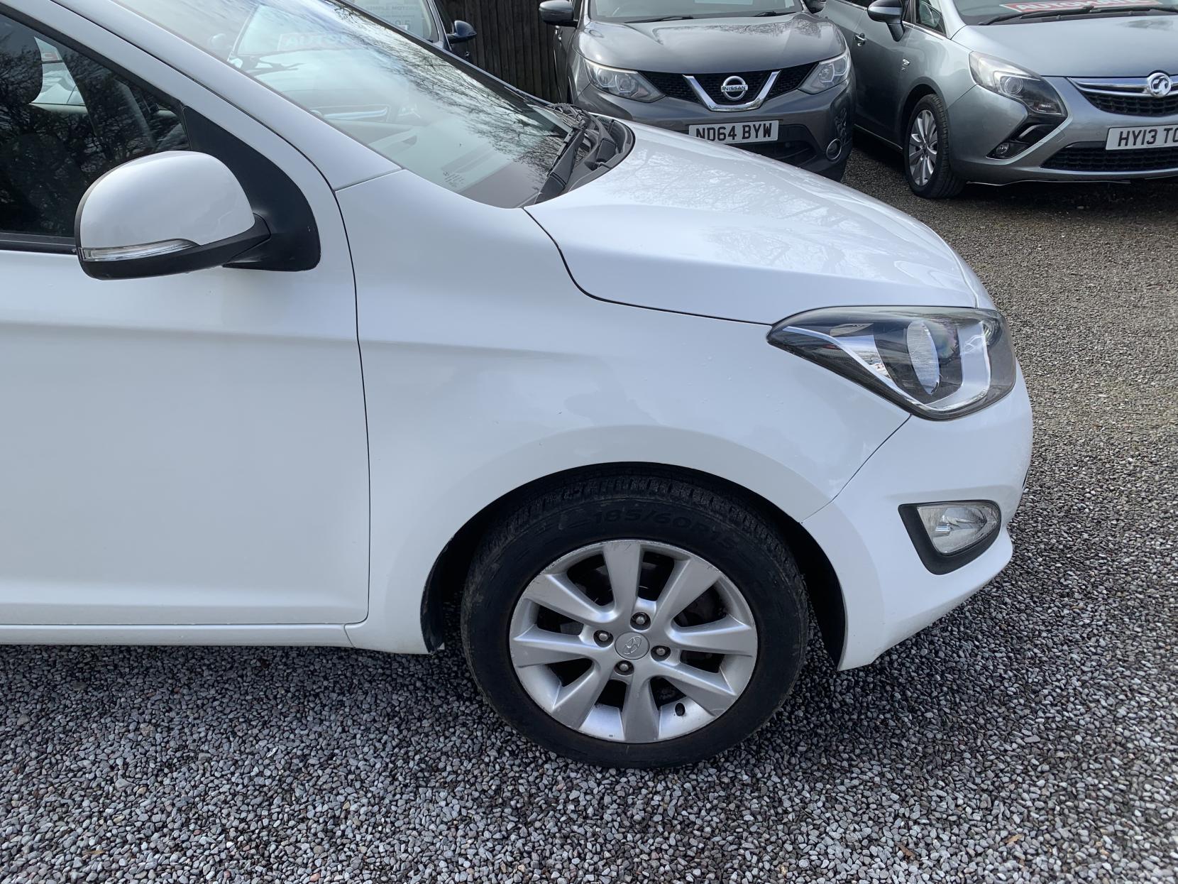 Hyundai i20 1.2 Active Hatchback 5dr Petrol Manual Euro 5 (85 bhp)