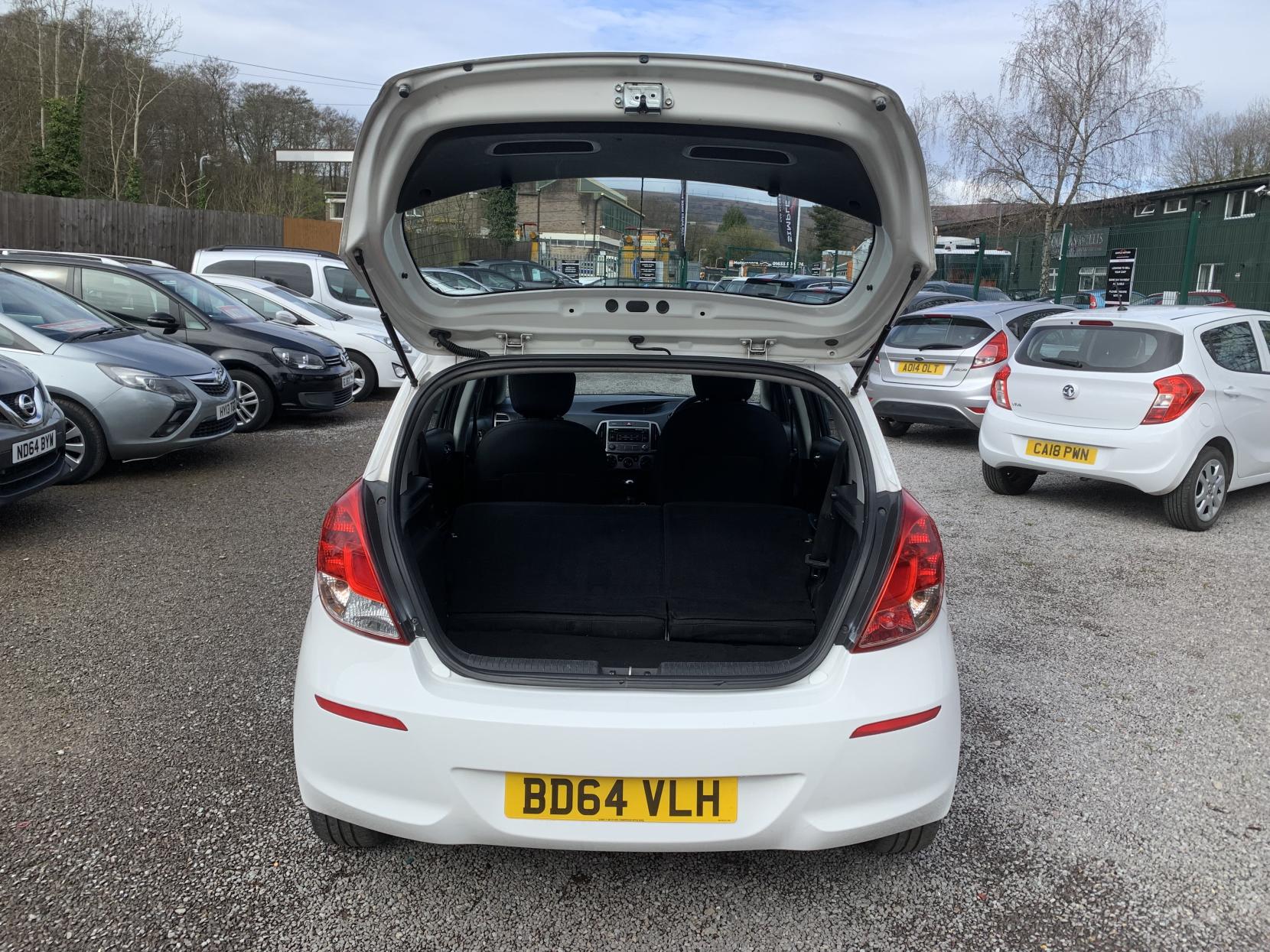 Hyundai i20 1.2 Active Hatchback 5dr Petrol Manual Euro 5 (85 bhp)