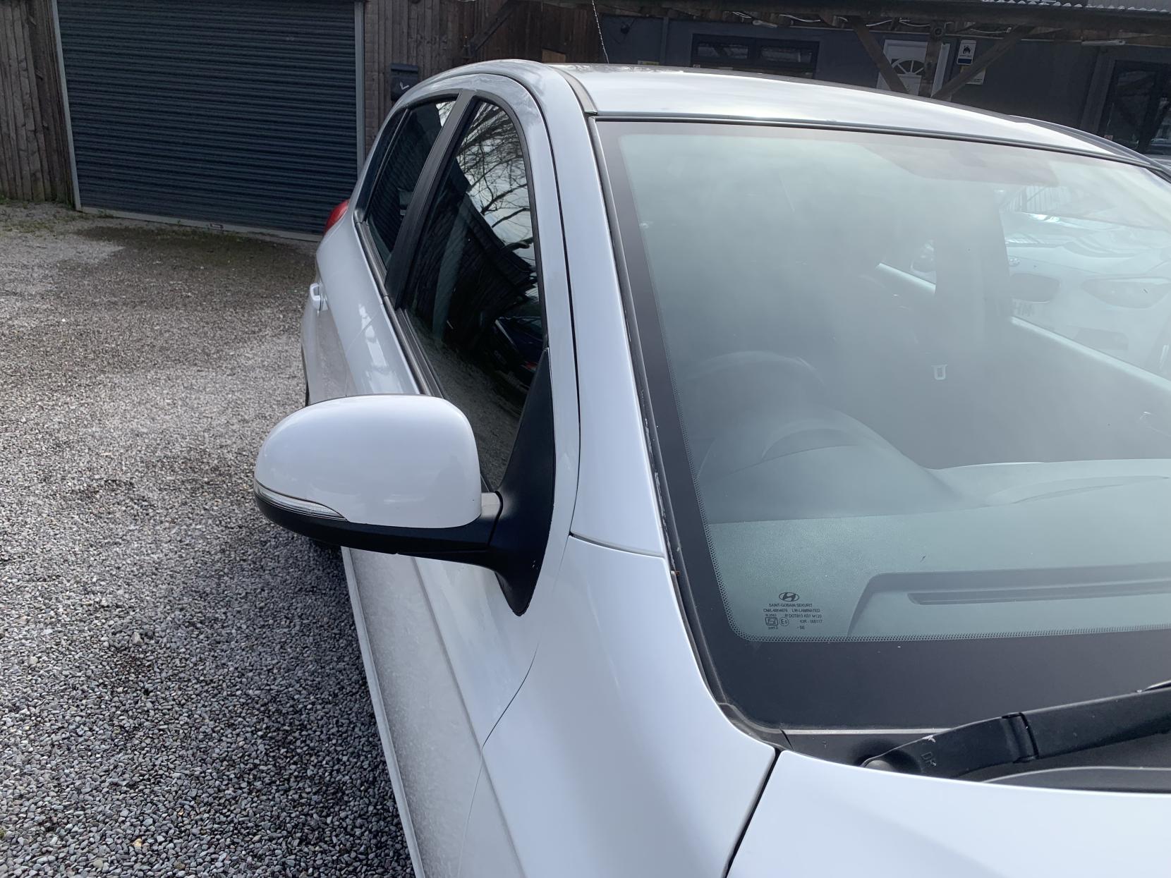 Hyundai i20 1.2 Active Hatchback 5dr Petrol Manual Euro 5 (85 bhp)