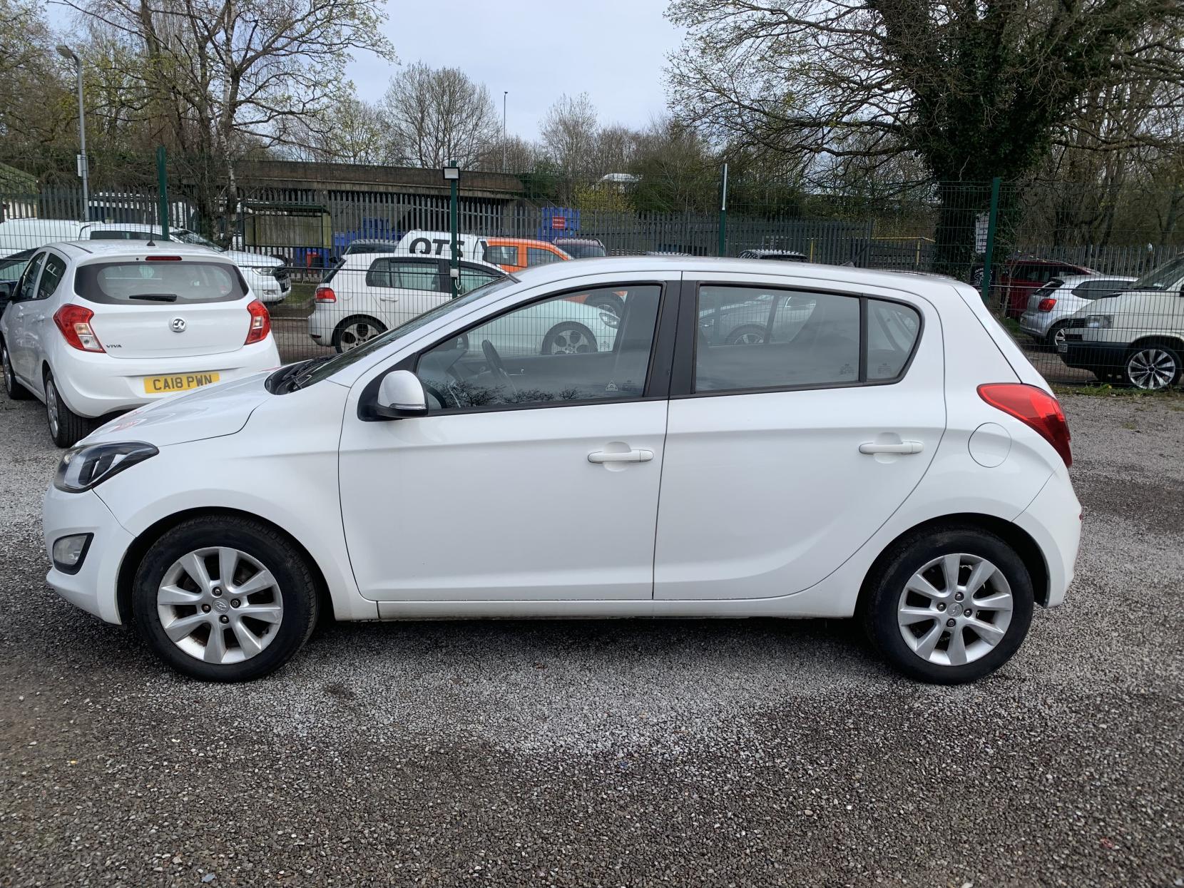 Hyundai i20 1.2 Active Hatchback 5dr Petrol Manual Euro 5 (85 bhp)