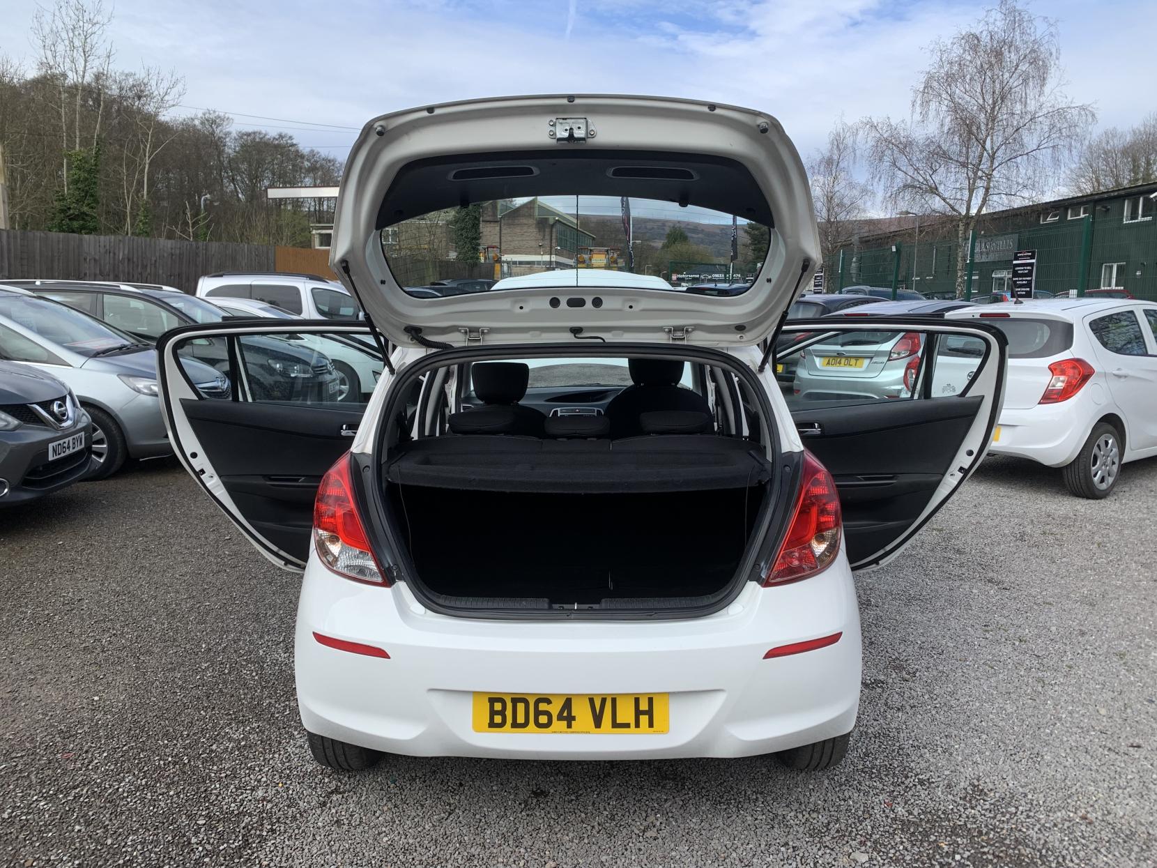 Hyundai i20 1.2 Active Hatchback 5dr Petrol Manual Euro 5 (85 bhp)