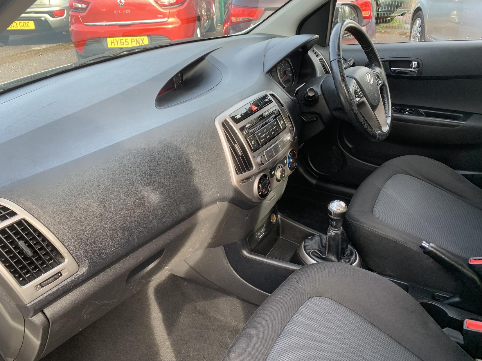 Hyundai i20 1.2 Active Hatchback 5dr Petrol Manual Euro 5 (85 bhp)