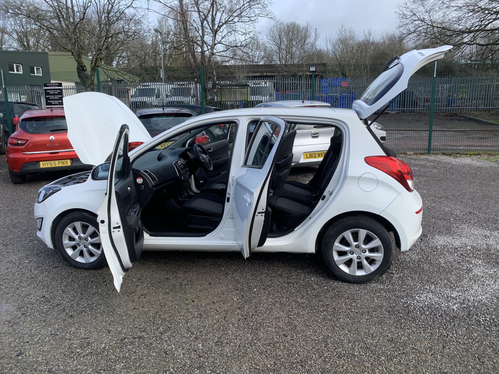 Hyundai i20 1.2 Active Hatchback 5dr Petrol Manual Euro 5 (85 bhp)