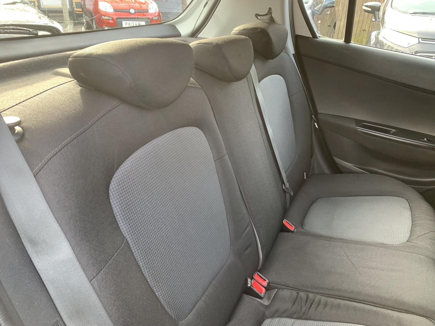 Hyundai i20 1.2 Active Hatchback 5dr Petrol Manual Euro 5 (85 bhp)