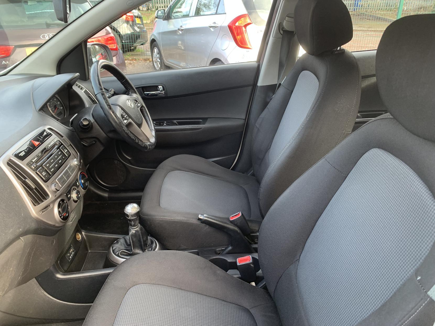 Hyundai i20 1.2 Active Hatchback 5dr Petrol Manual Euro 5 (85 bhp)