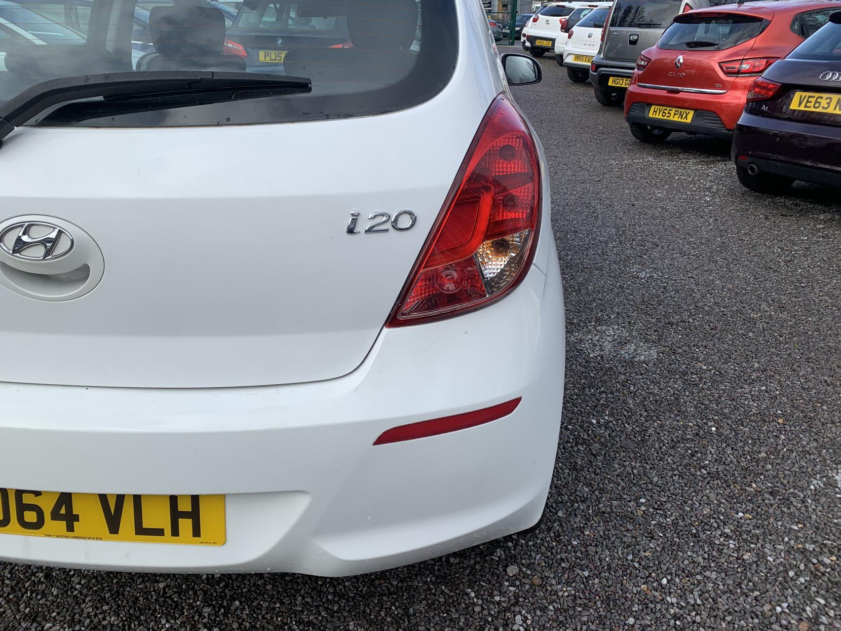 Hyundai i20 1.2 Active Hatchback 5dr Petrol Manual Euro 5 (85 bhp)