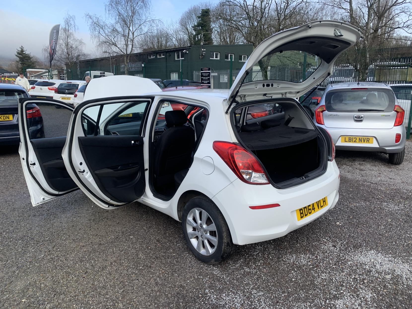 Hyundai i20 1.2 Active Hatchback 5dr Petrol Manual Euro 5 (85 bhp)