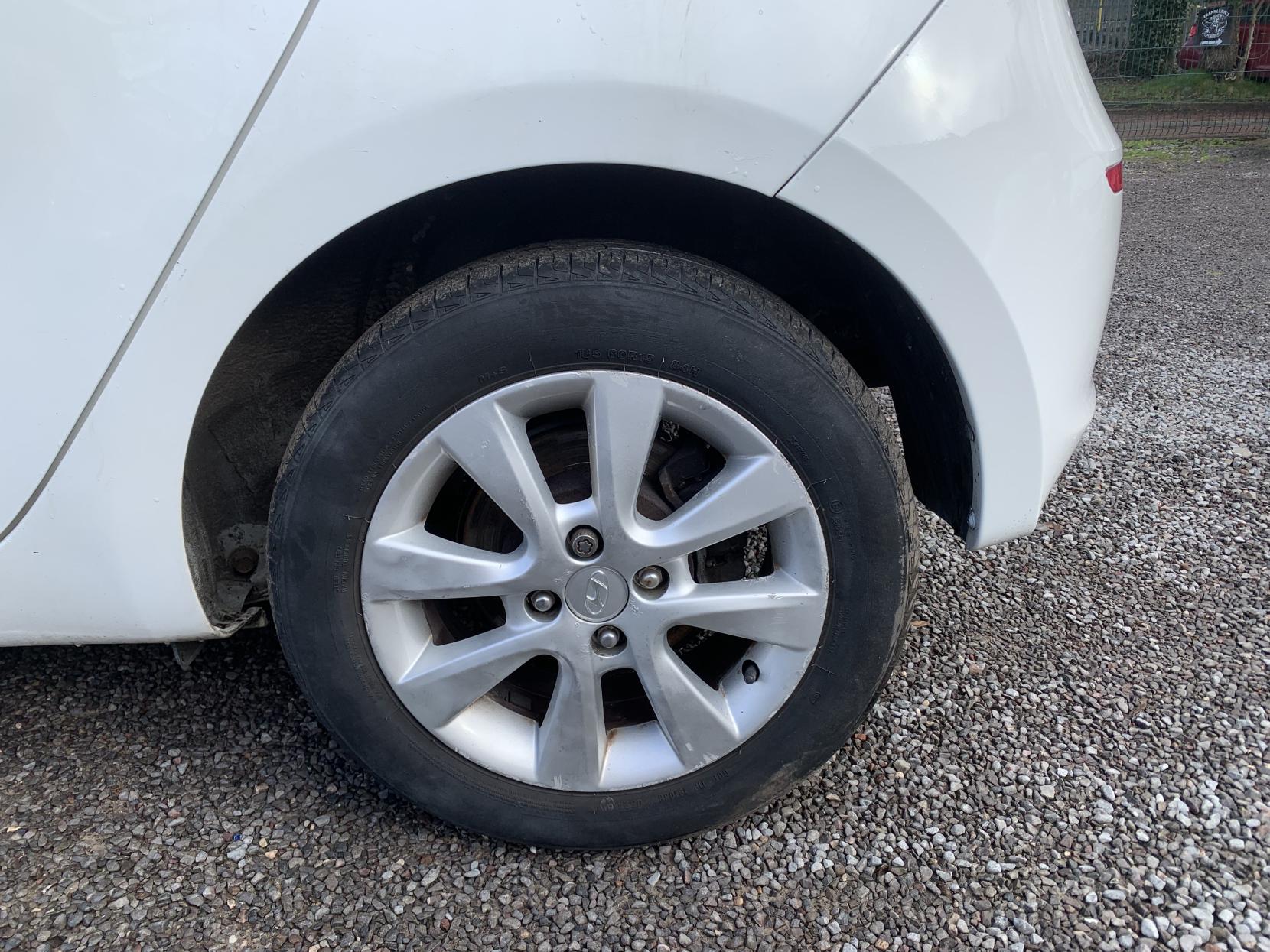 Hyundai i20 1.2 Active Hatchback 5dr Petrol Manual Euro 5 (85 bhp)