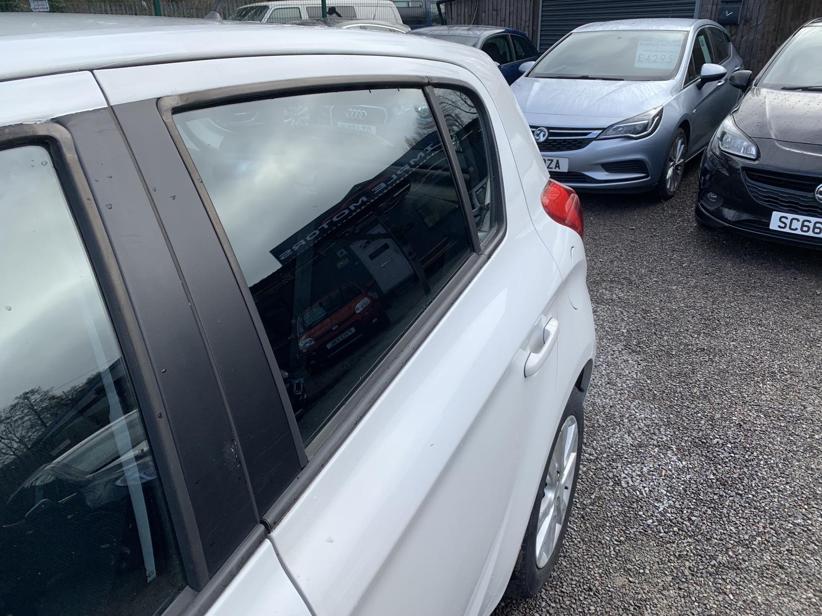 Hyundai i20 1.2 Active Hatchback 5dr Petrol Manual Euro 5 (85 bhp)