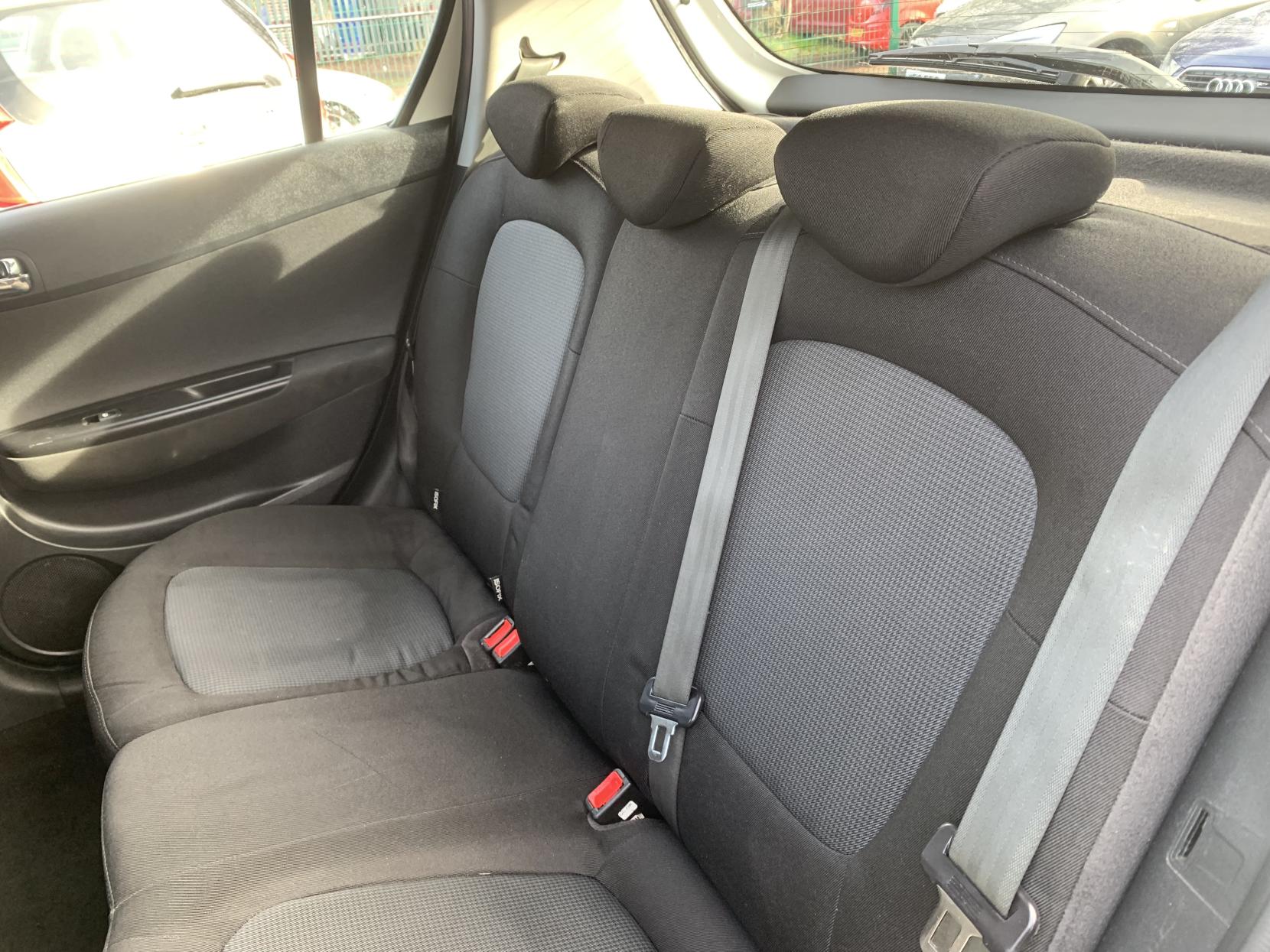 Hyundai i20 1.2 Active Hatchback 5dr Petrol Manual Euro 5 (85 bhp)