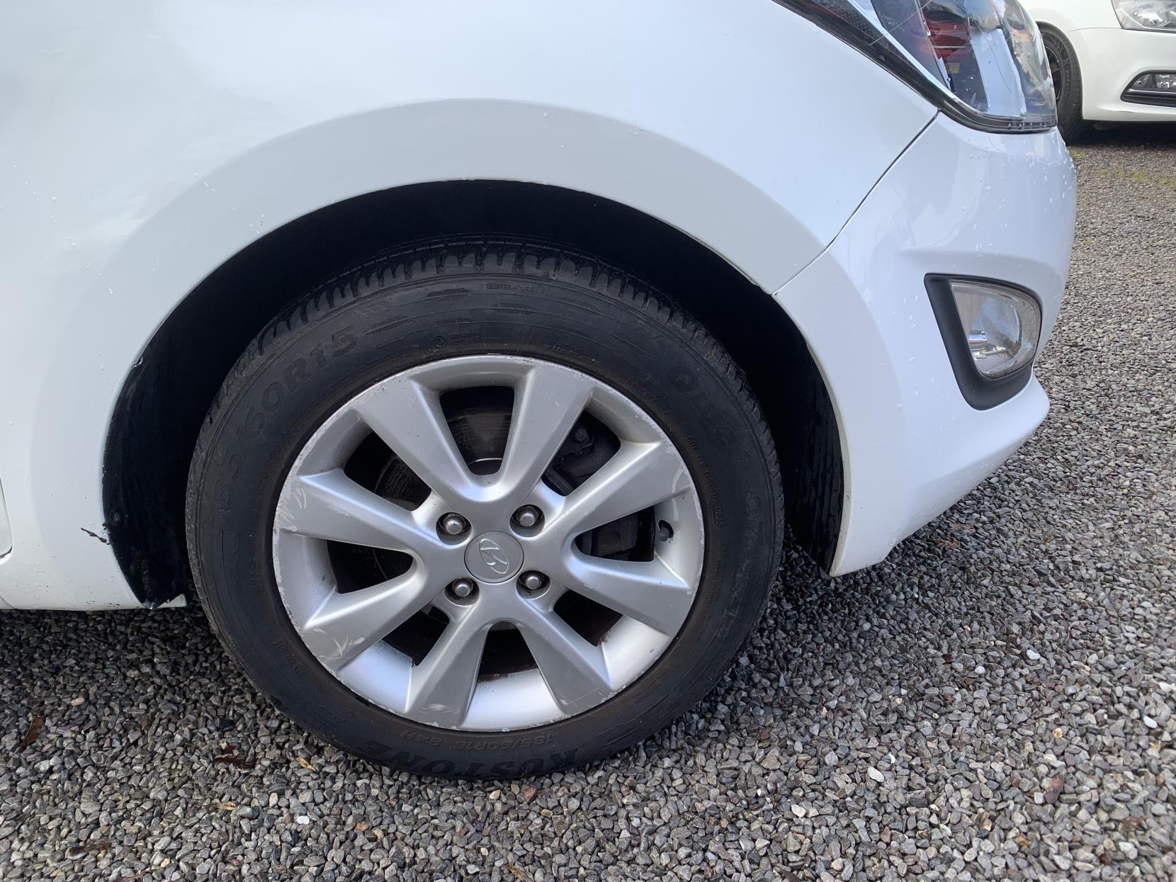 Hyundai i20 1.2 Active Hatchback 5dr Petrol Manual Euro 5 (85 bhp)