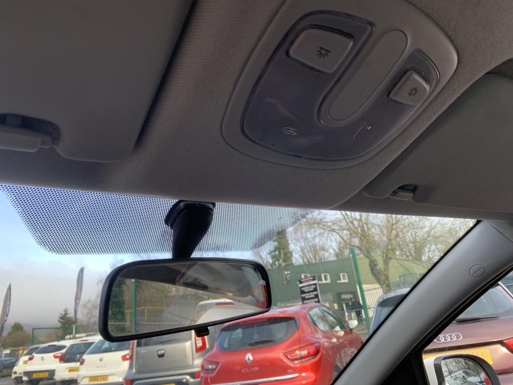 Hyundai i20 1.2 Active Hatchback 5dr Petrol Manual Euro 5 (85 bhp)