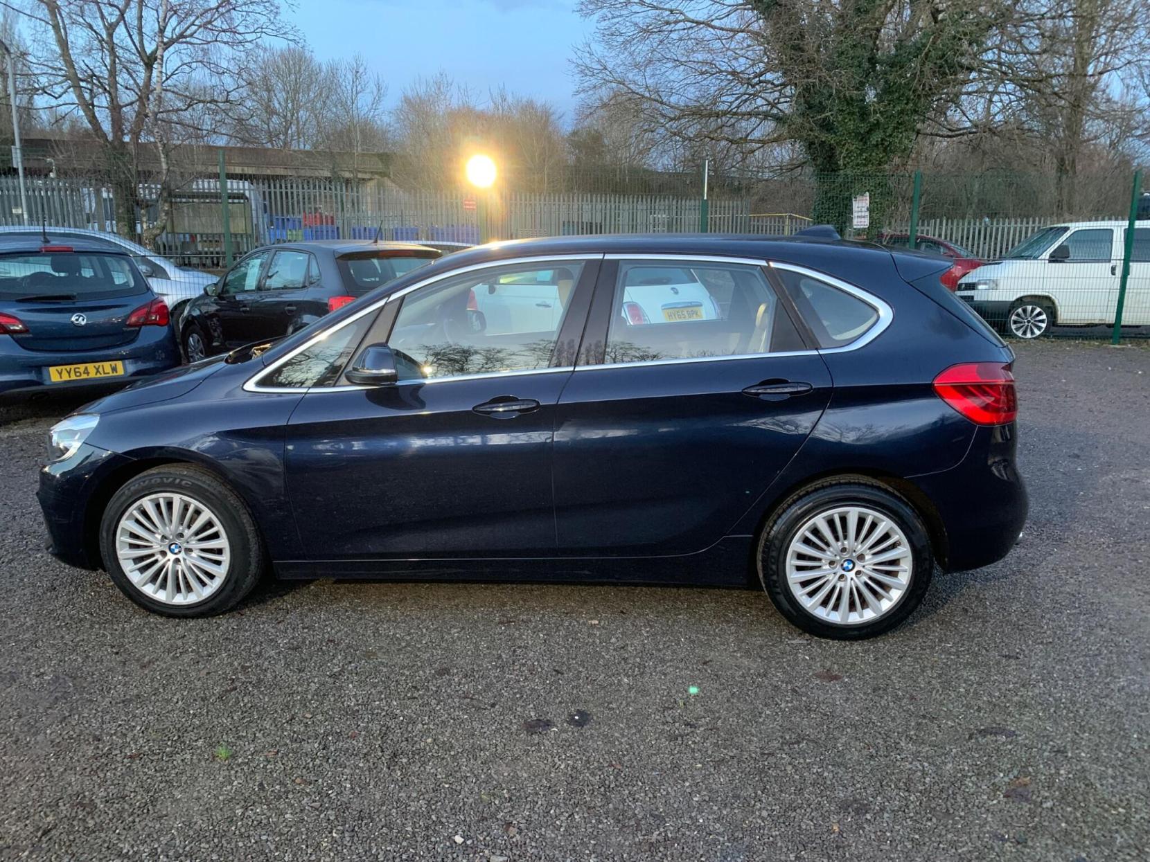 BMW 2 Series Active Tourer 1.5 216d Luxury Euro 6 (s/s) 5dr