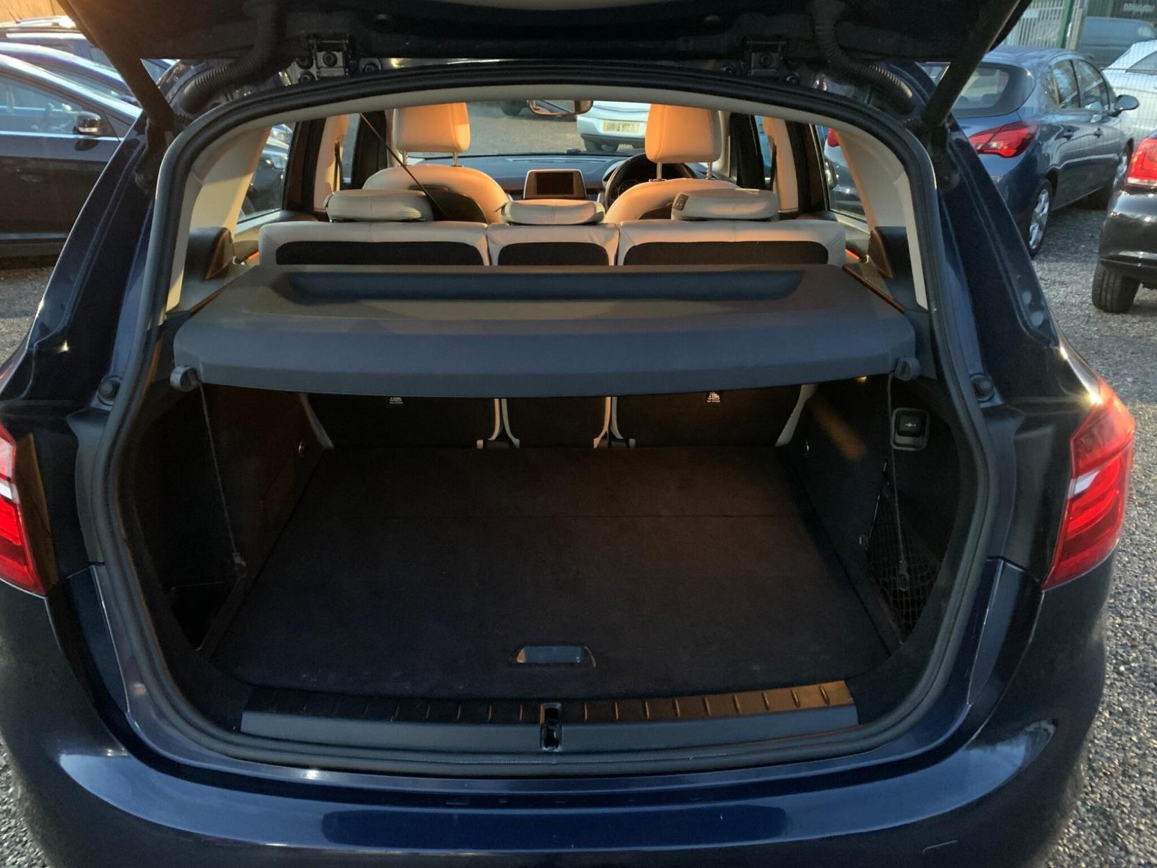 BMW 2 Series Active Tourer 1.5 216d Luxury Euro 6 (s/s) 5dr