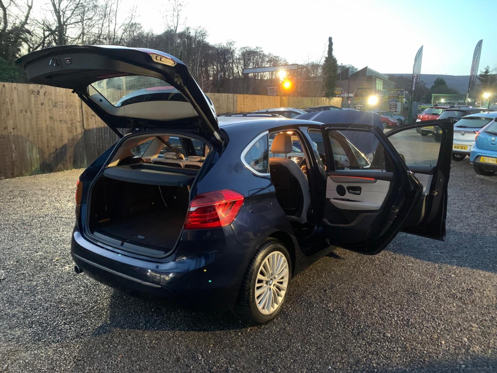 BMW 2 Series Active Tourer 1.5 216d Luxury Euro 6 (s/s) 5dr