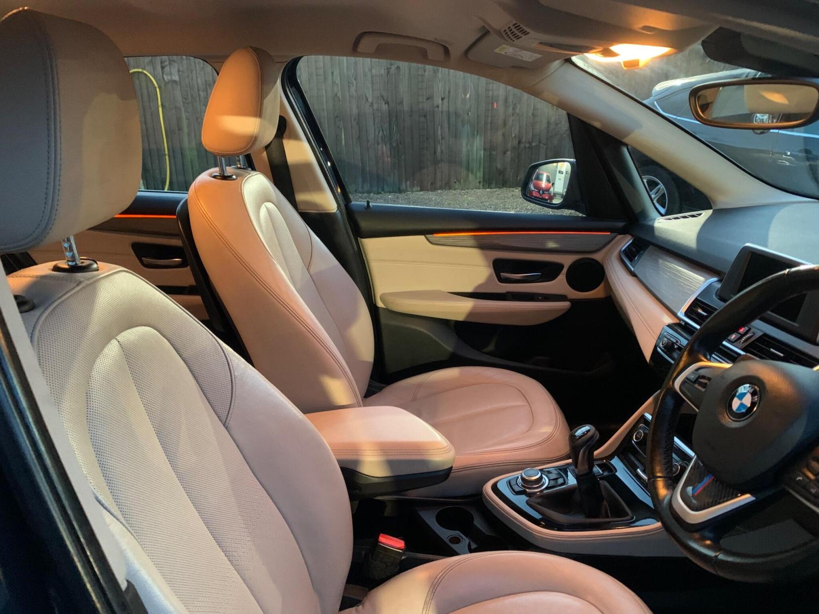 BMW 2 Series Active Tourer 1.5 216d Luxury Euro 6 (s/s) 5dr