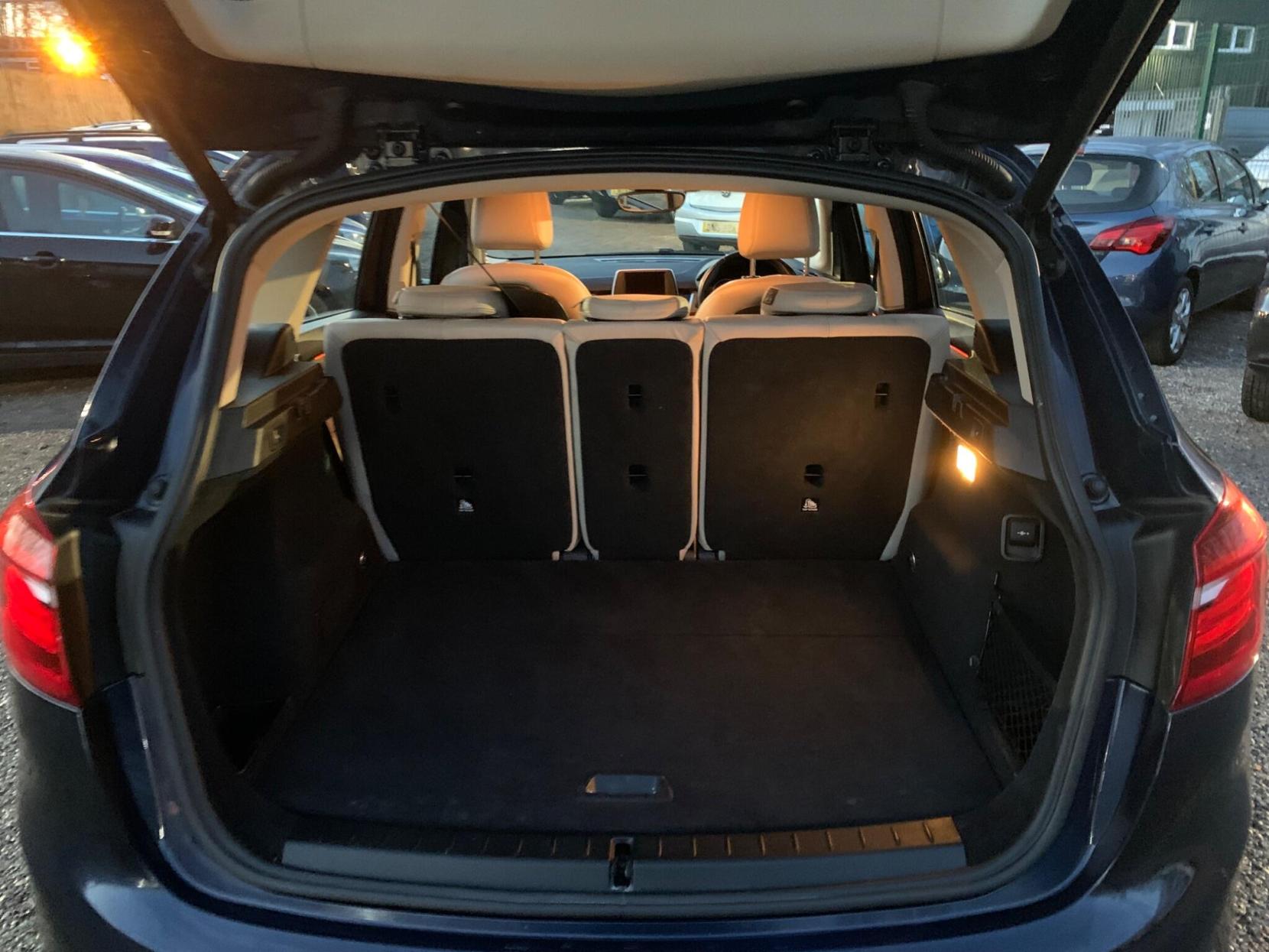 BMW 2 Series Active Tourer 1.5 216d Luxury Euro 6 (s/s) 5dr