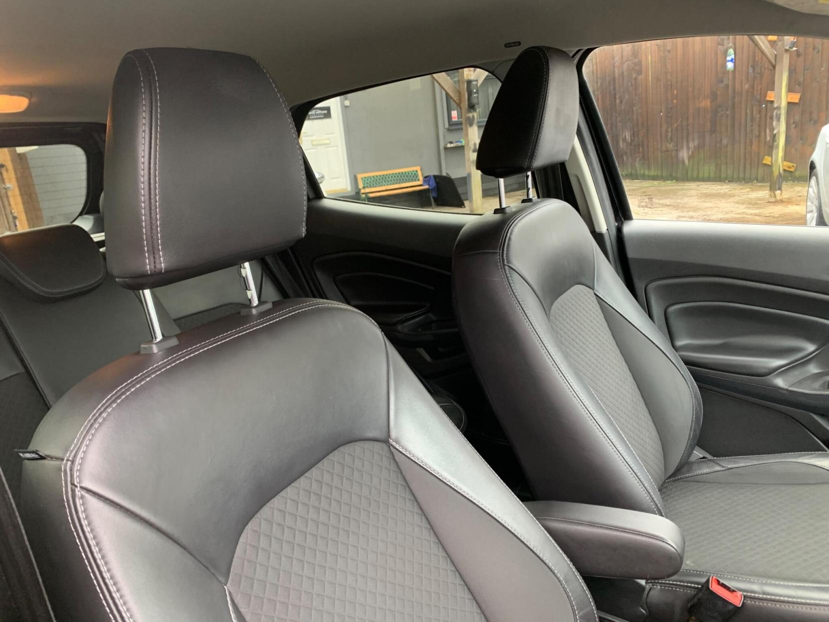 Ford EcoSport 1.5 TDCi Titanium 2WD Euro 6 5dr