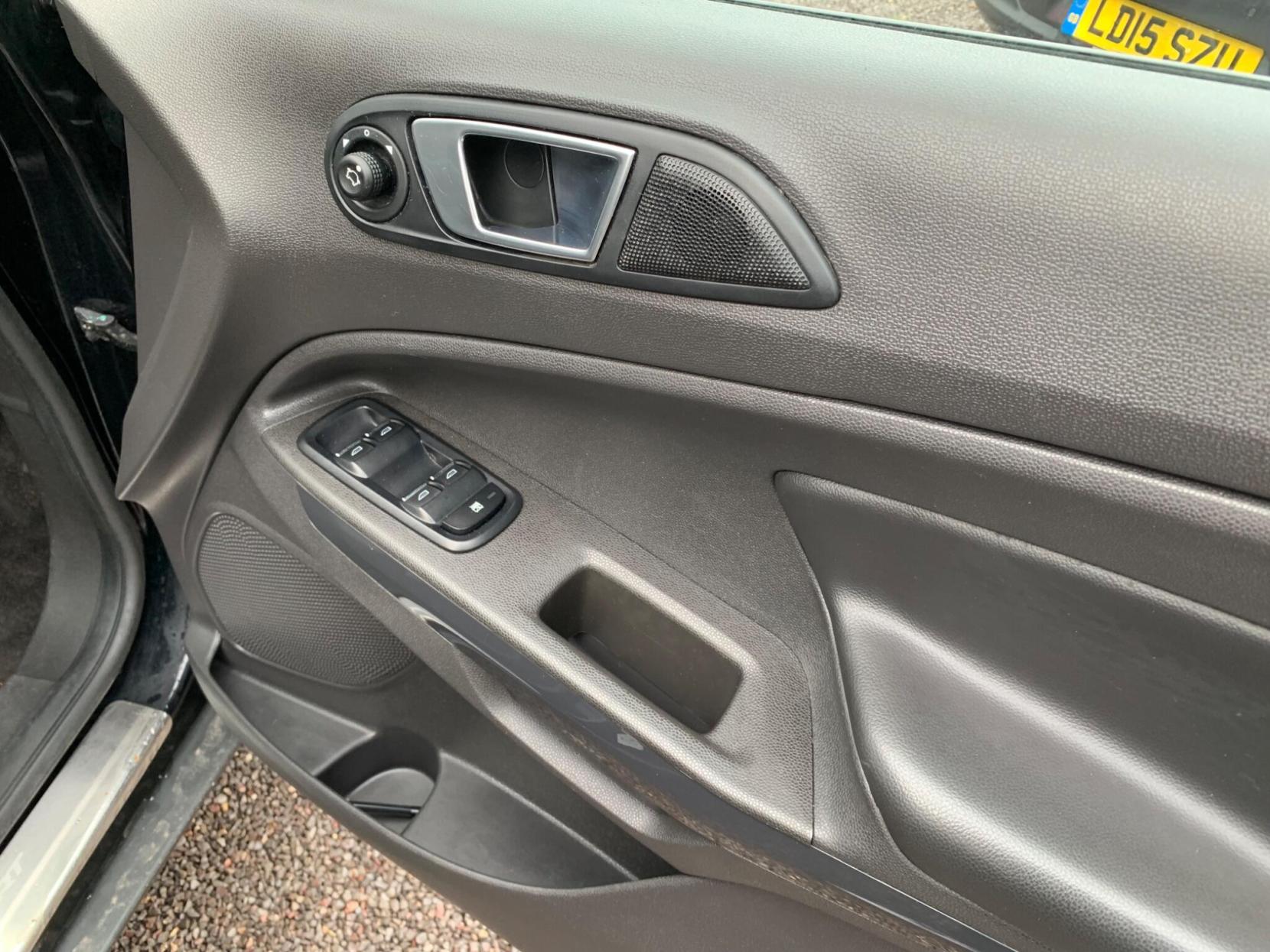 Ford EcoSport 1.5 TDCi Titanium 2WD Euro 6 5dr