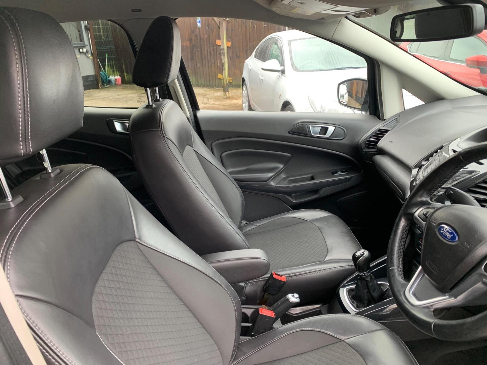 Ford EcoSport 1.5 TDCi Titanium 2WD Euro 6 5dr