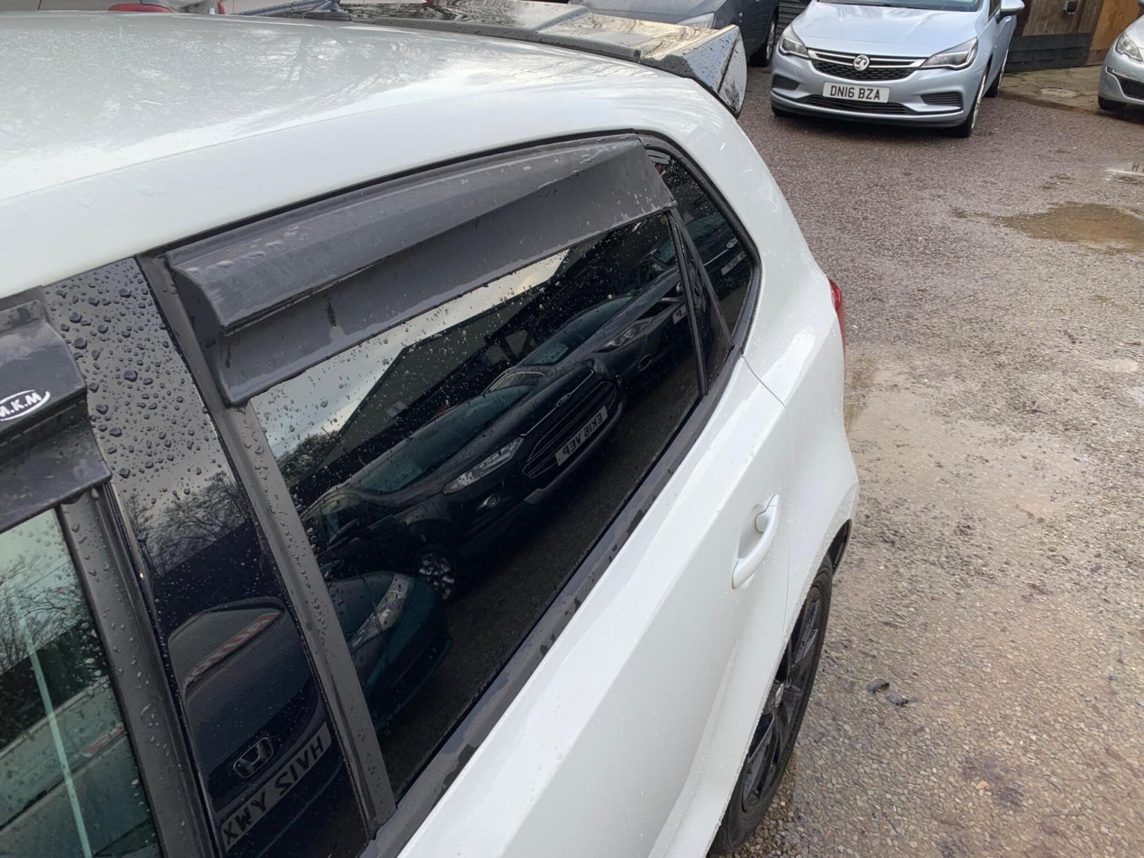 Volkswagen Polo 1.2 TSI BlueMotion Tech SE Euro 6 (s/s) 5dr