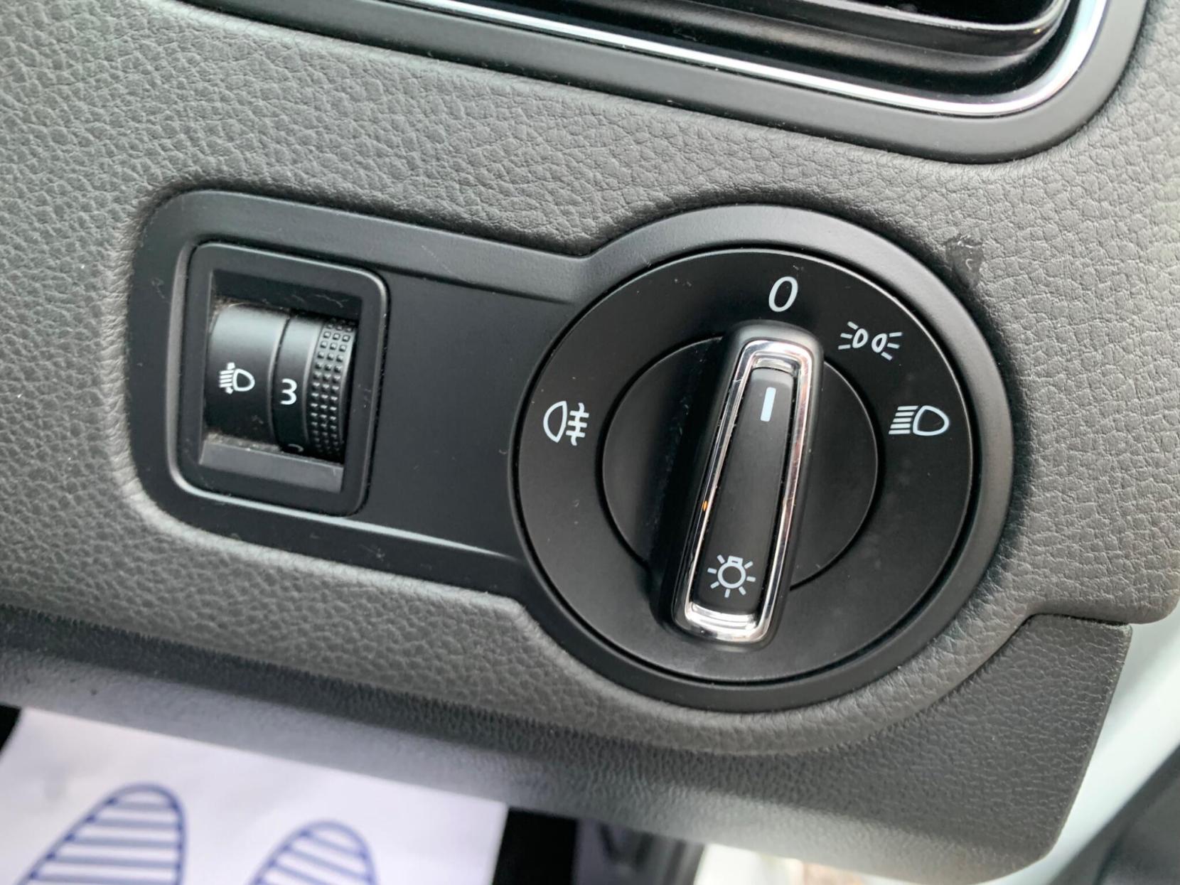 Volkswagen Polo 1.2 TSI BlueMotion Tech SE Euro 6 (s/s) 5dr