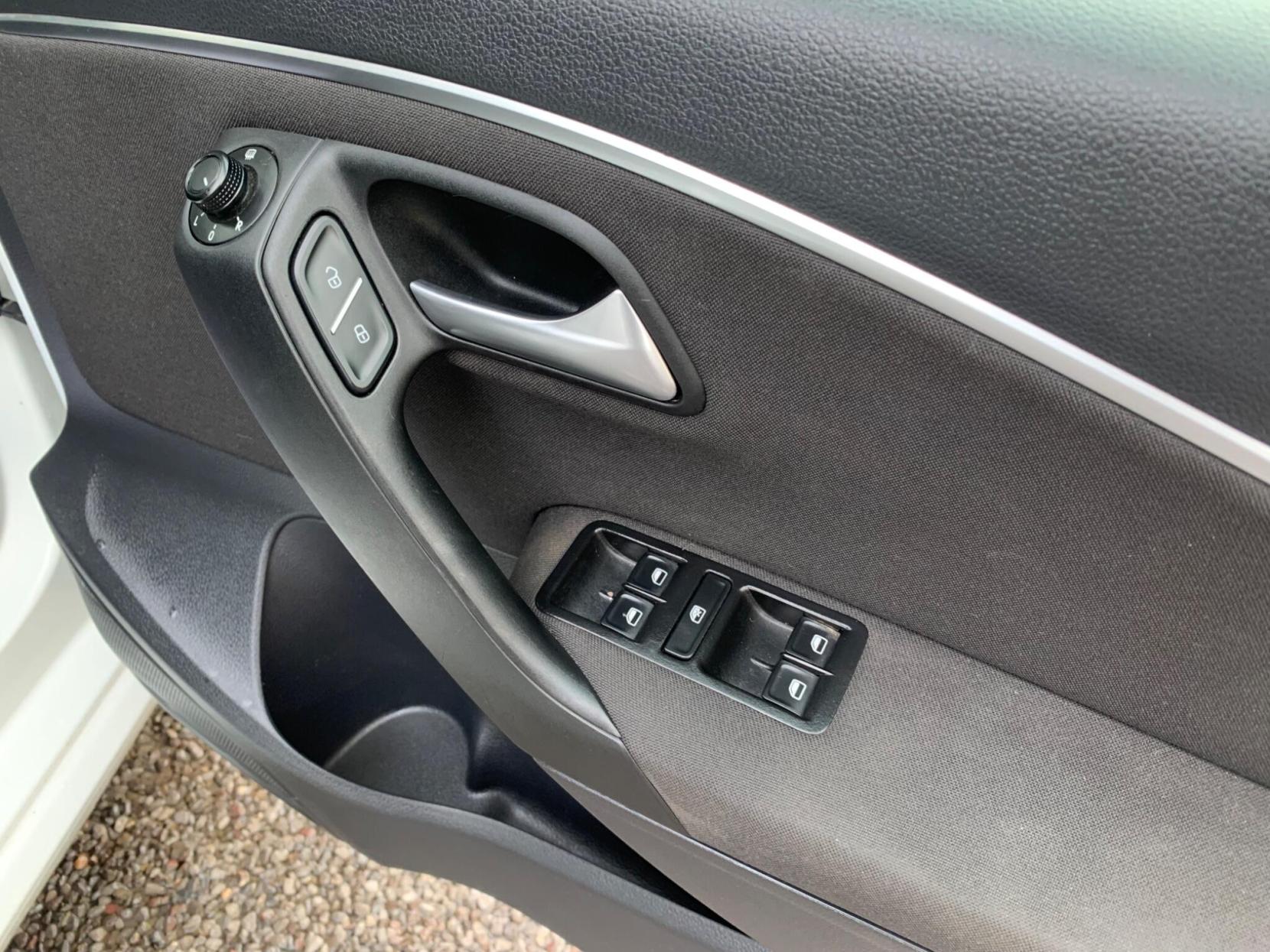 Volkswagen Polo 1.2 TSI BlueMotion Tech SE Euro 6 (s/s) 5dr