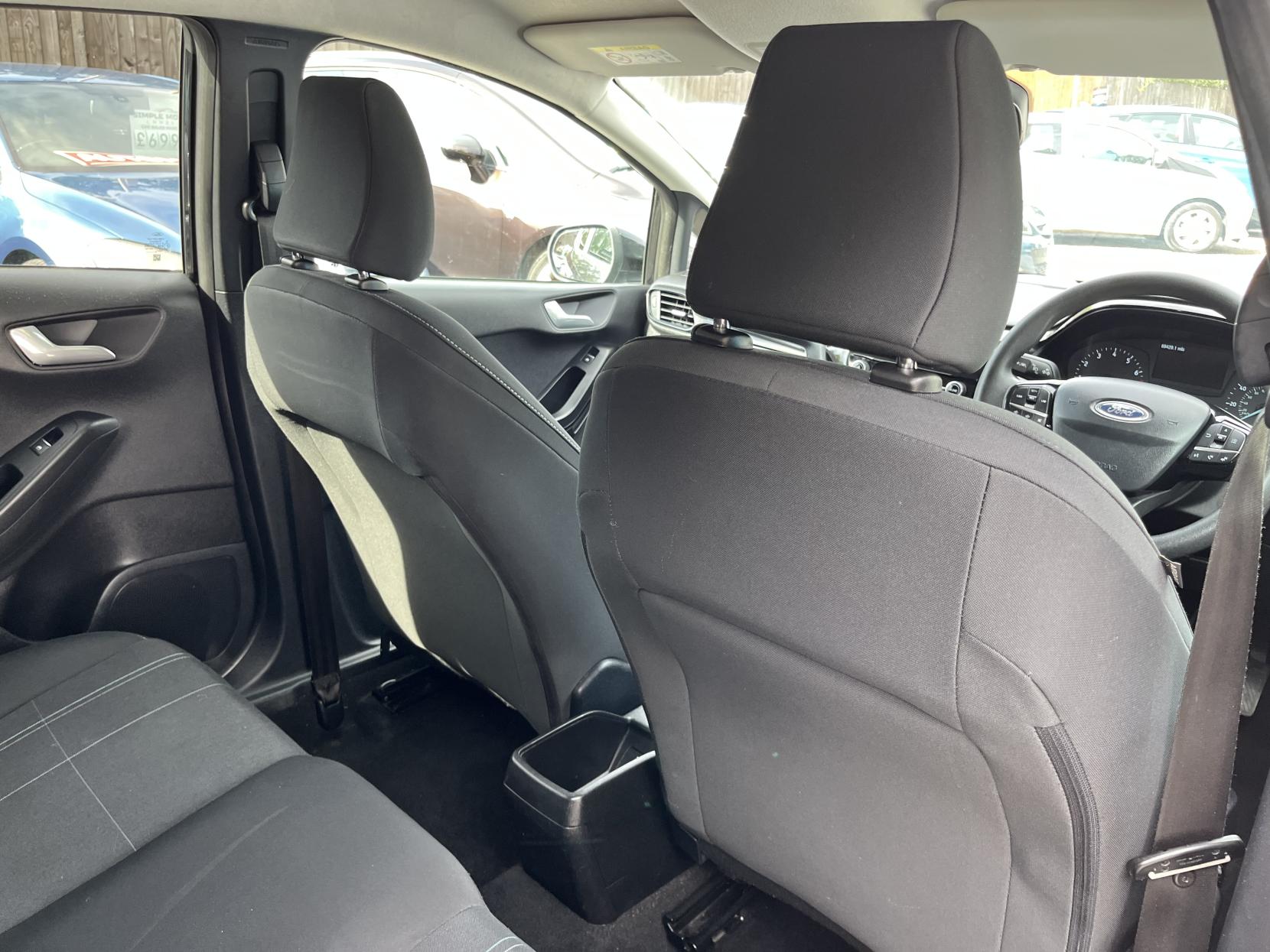 2019 00 FORD FIESTA