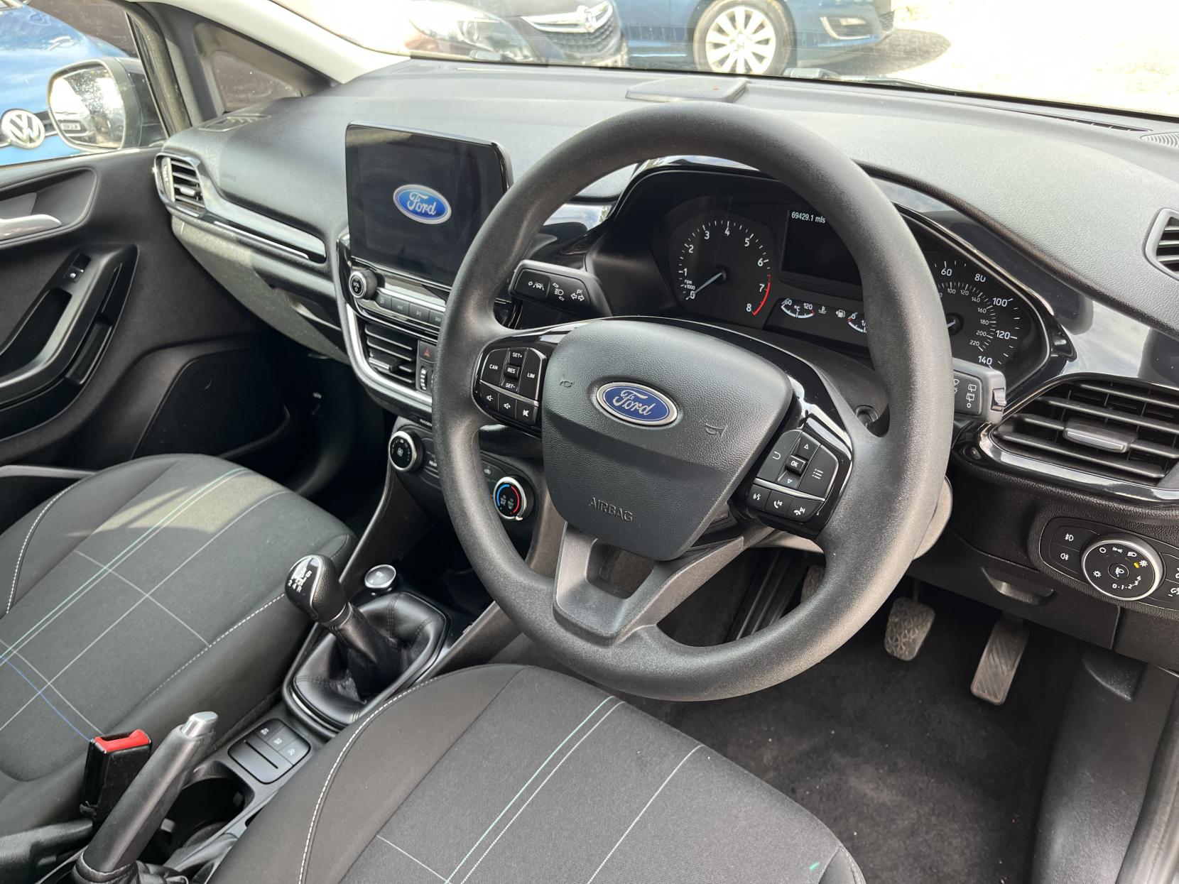 2019 00 FORD FIESTA