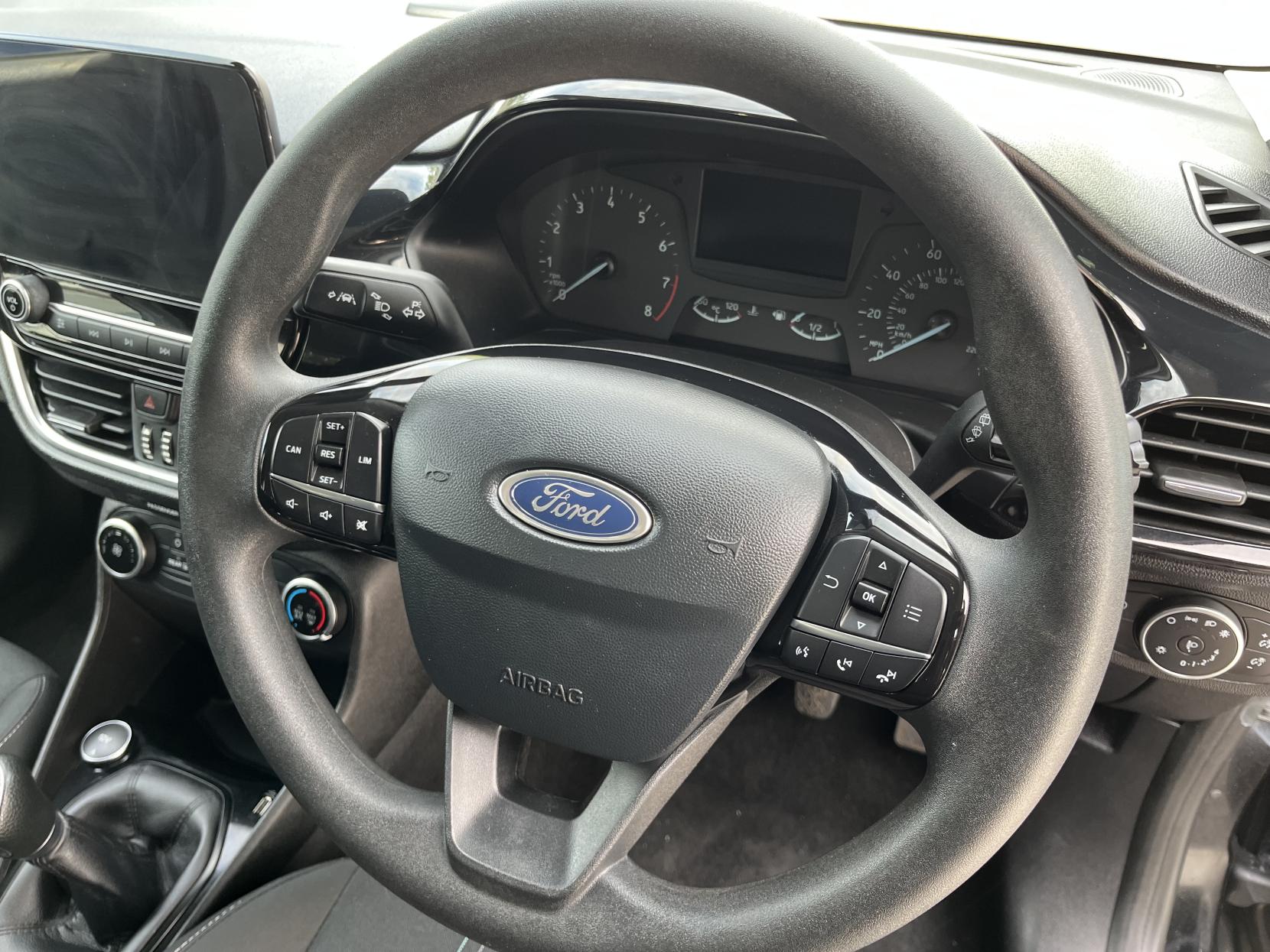 2019 00 FORD FIESTA