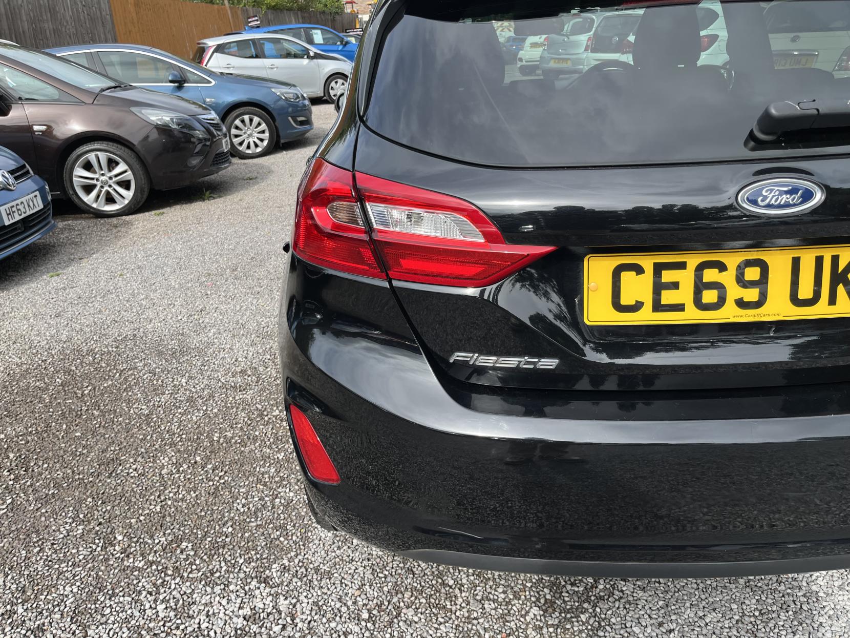 2019 00 FORD FIESTA