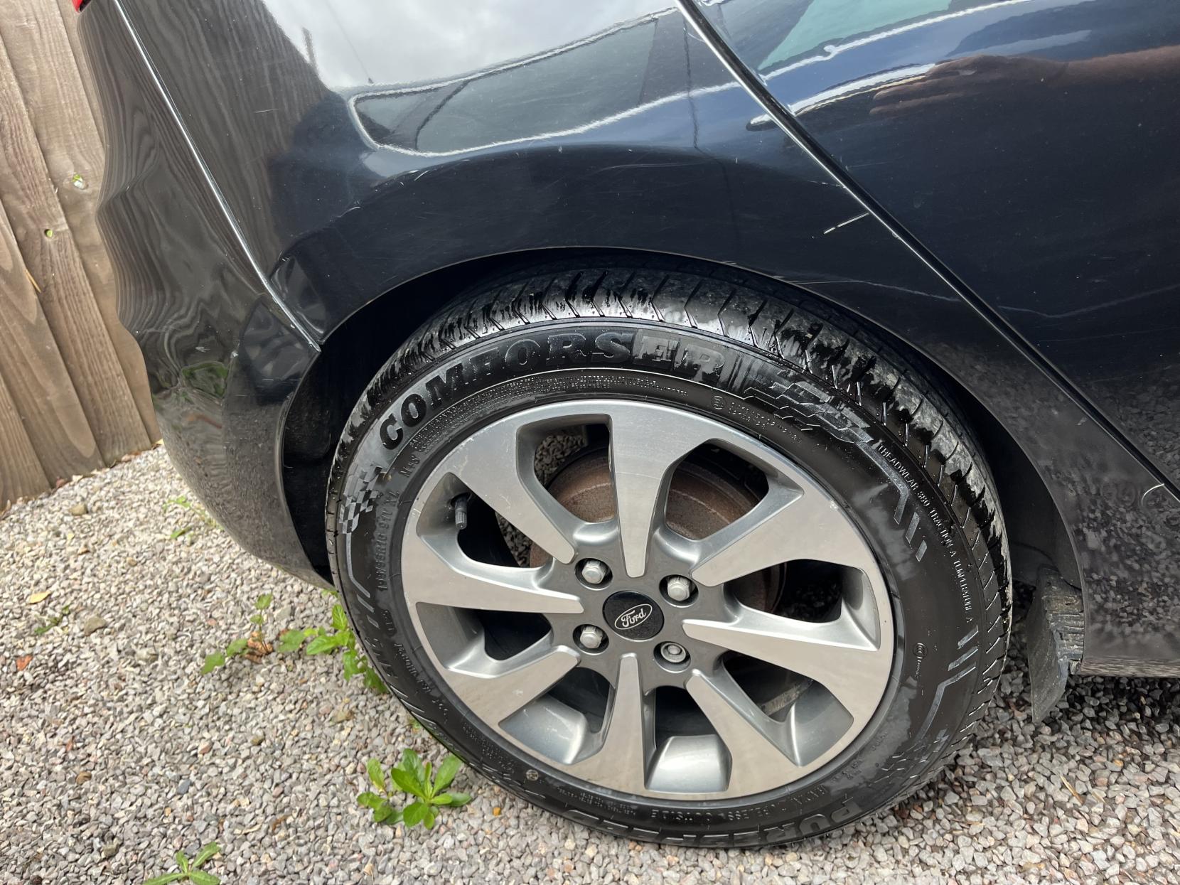 2019 00 FORD FIESTA