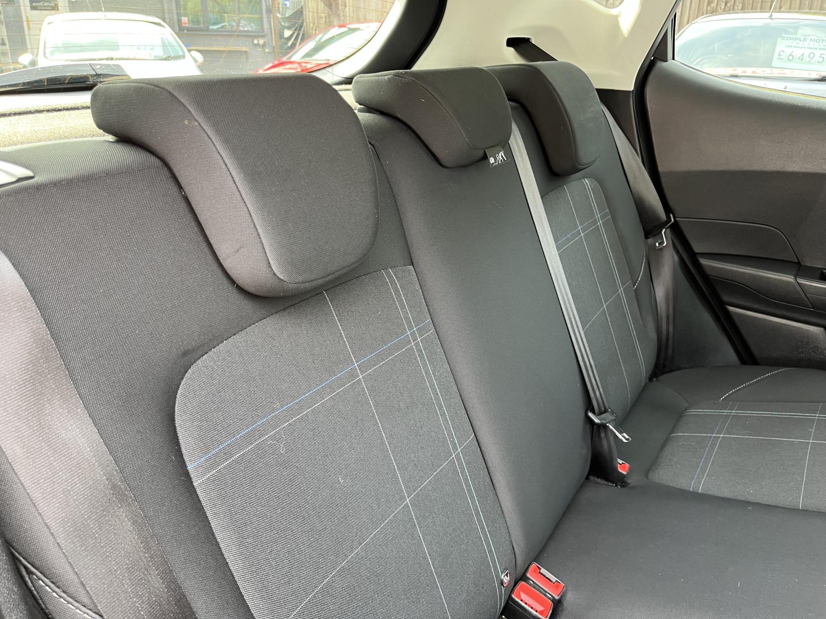 2019 00 FORD FIESTA
