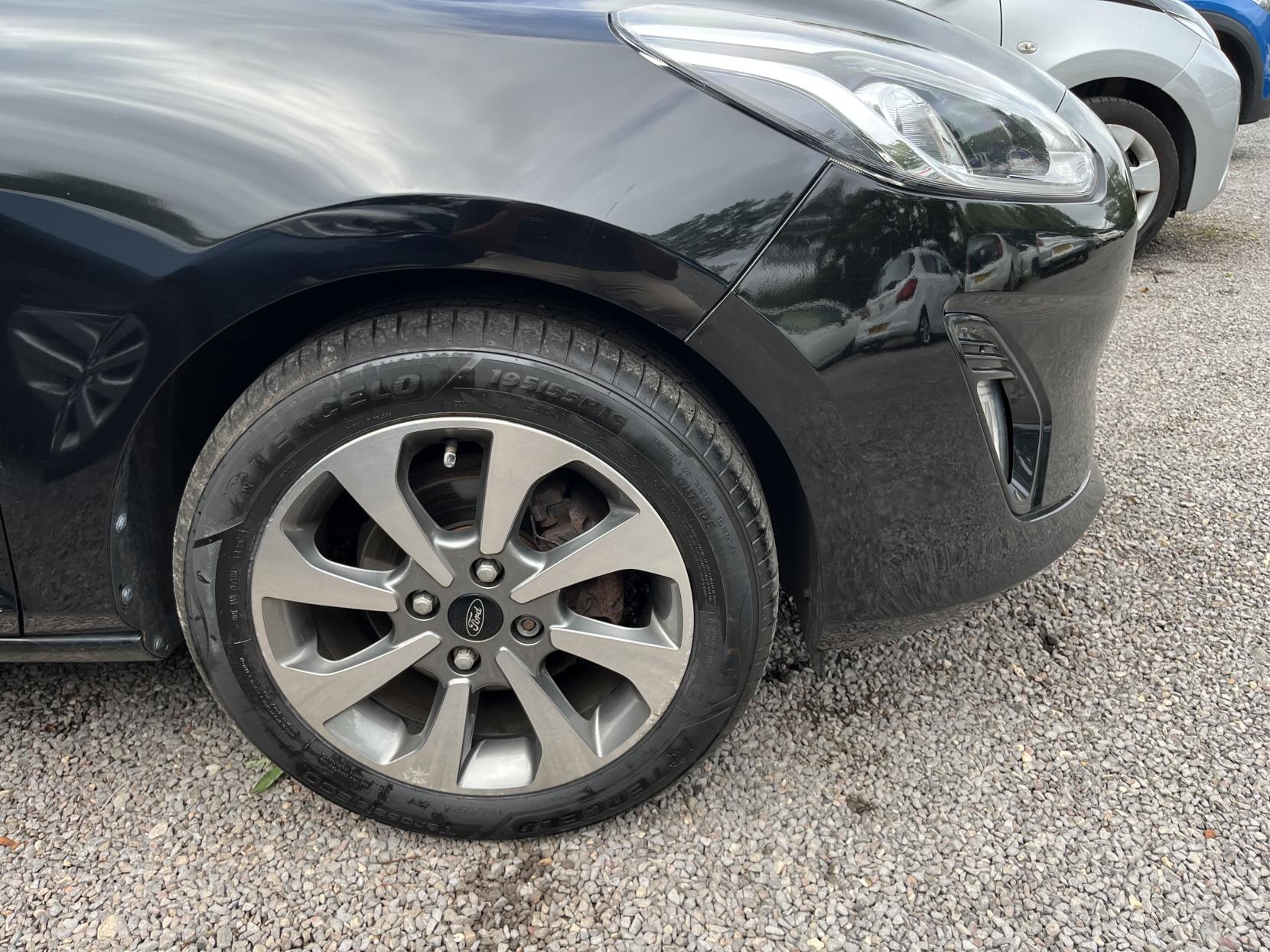 2019 00 FORD FIESTA