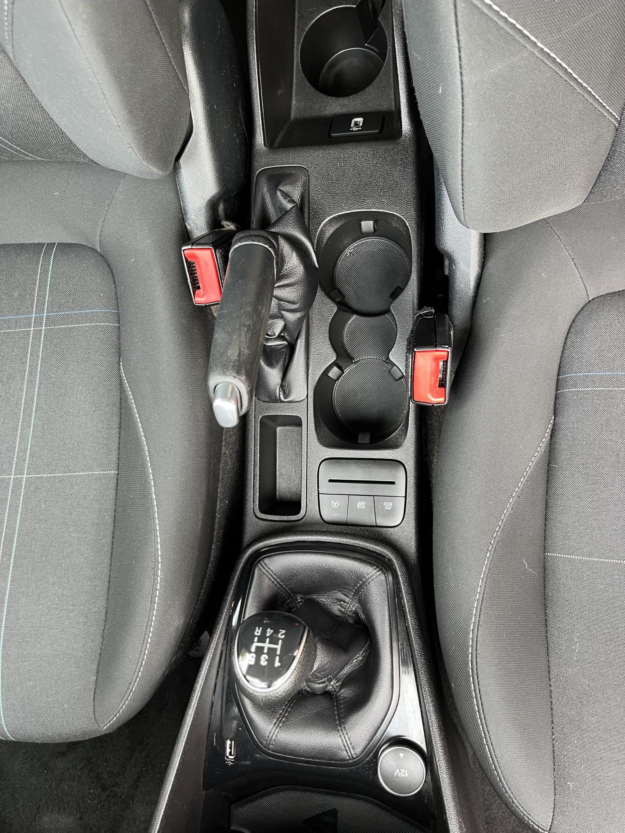 2019 00 FORD FIESTA