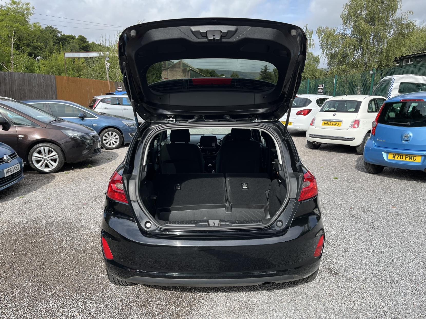 2019 00 FORD FIESTA