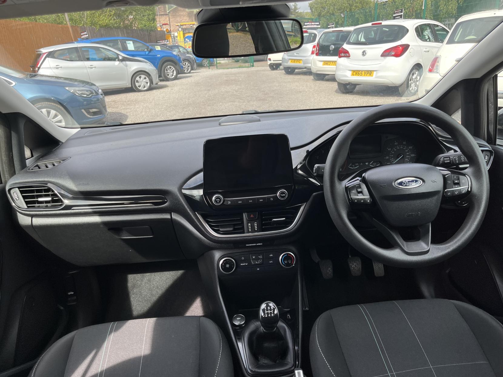 2019 00 FORD FIESTA
