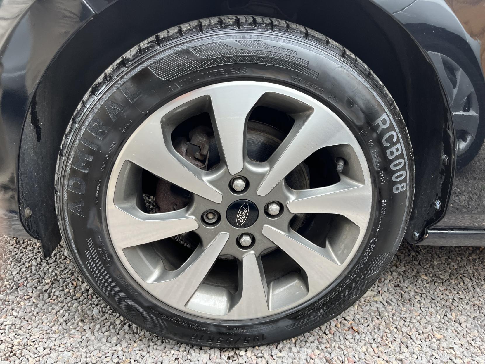 2019 00 FORD FIESTA