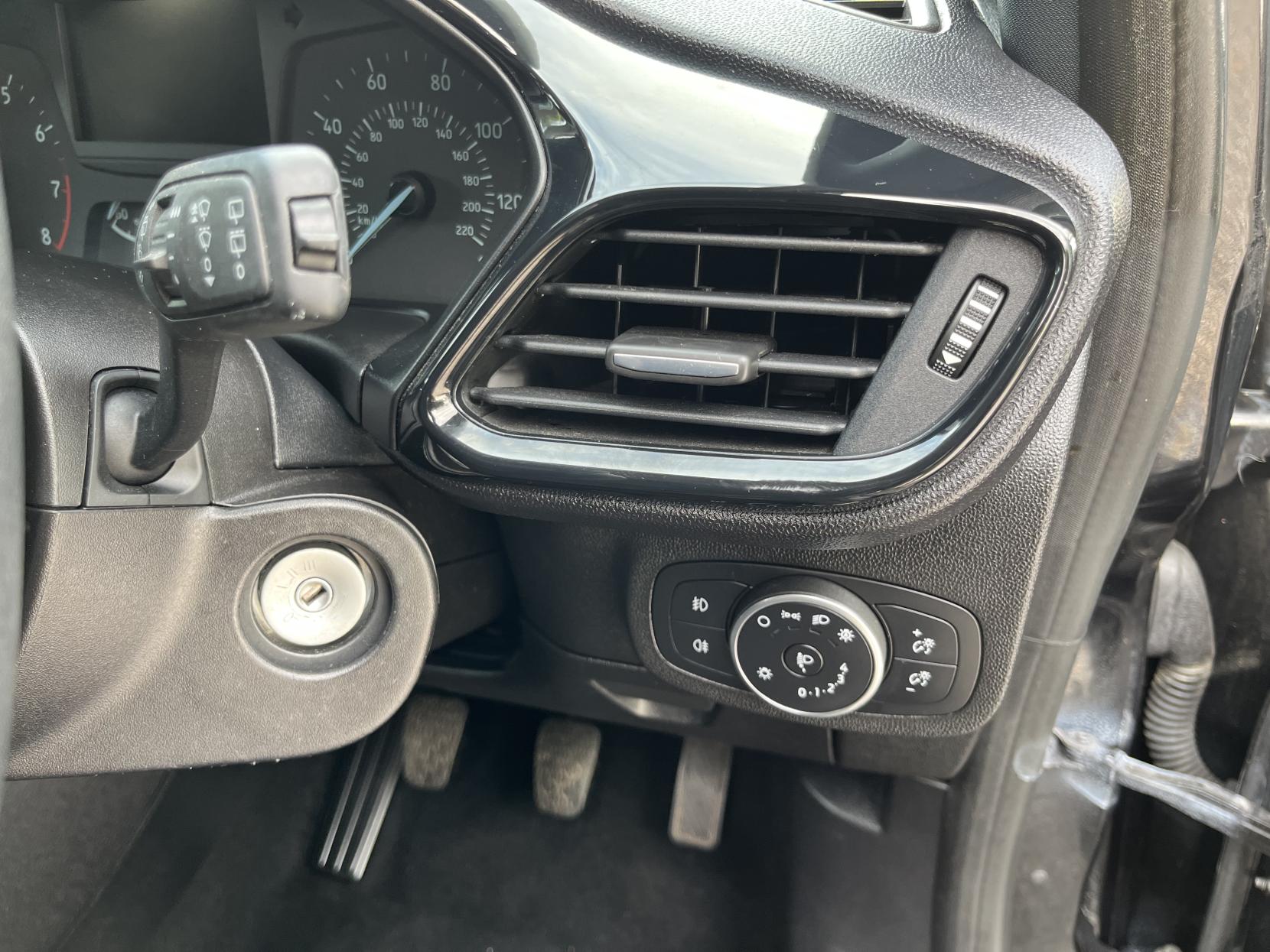 2019 00 FORD FIESTA