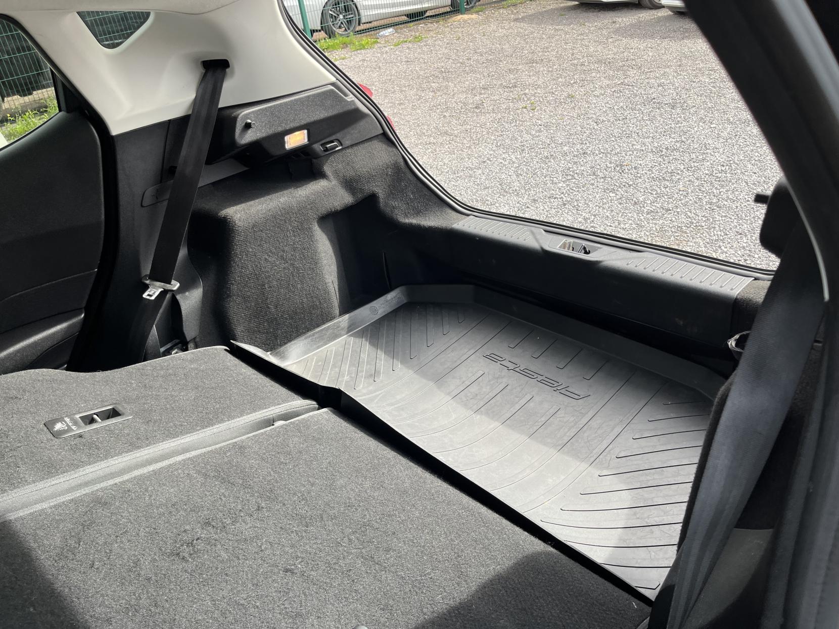 2019 00 FORD FIESTA