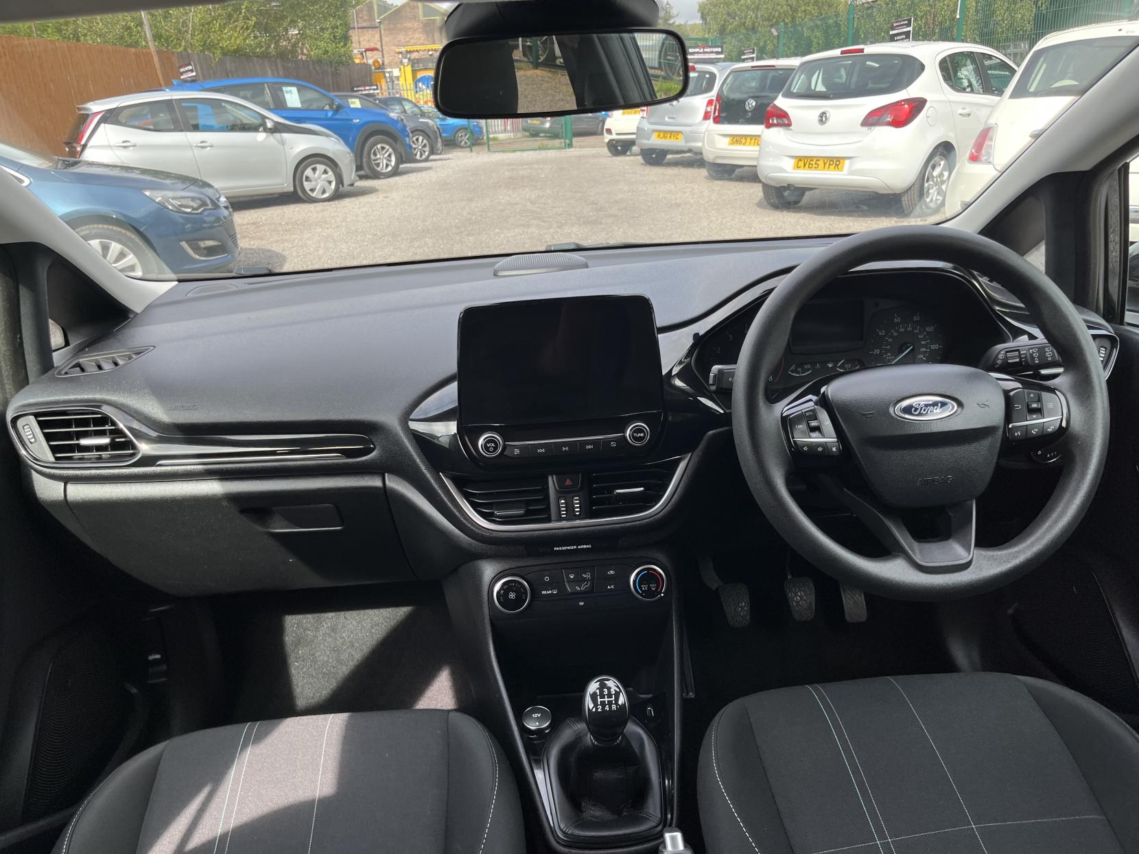 2019 00 FORD FIESTA