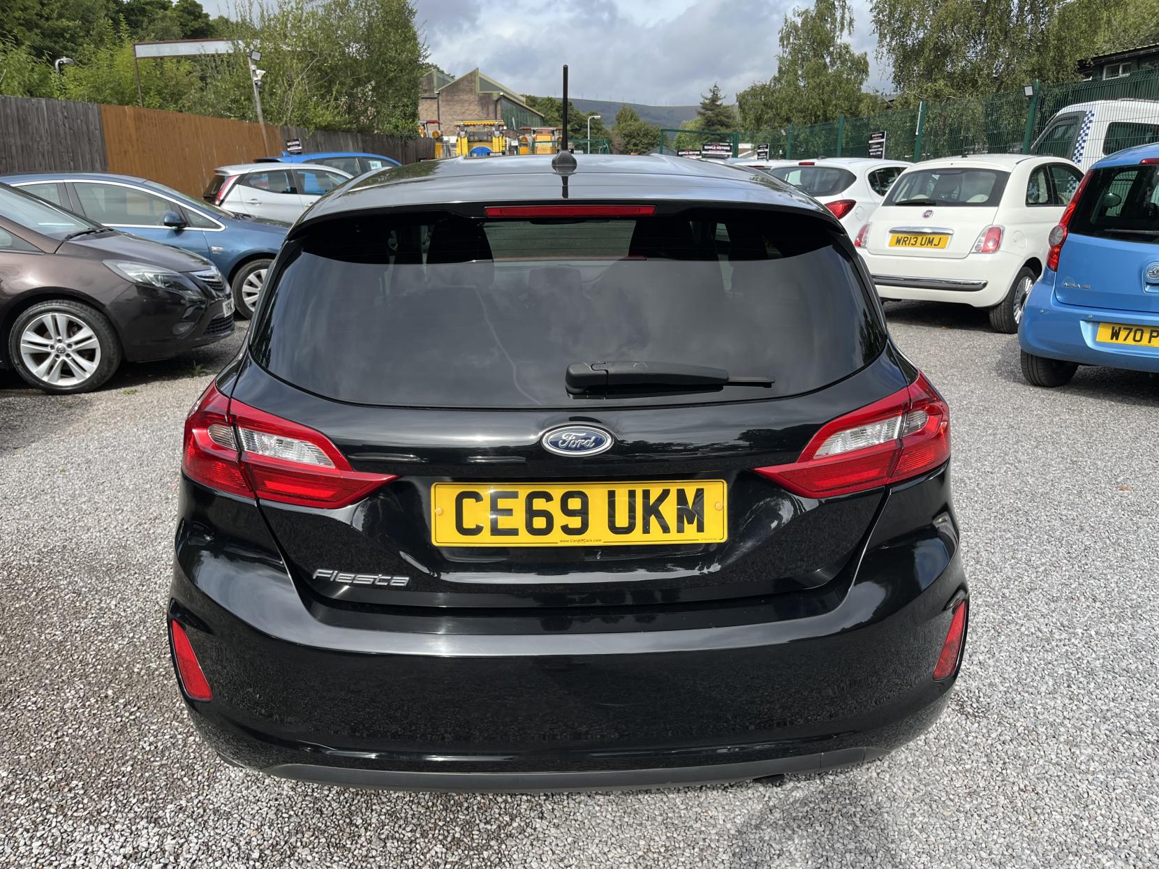 2019 00 FORD FIESTA