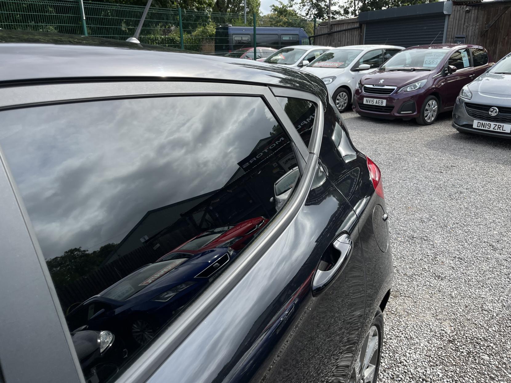 2019 00 FORD FIESTA