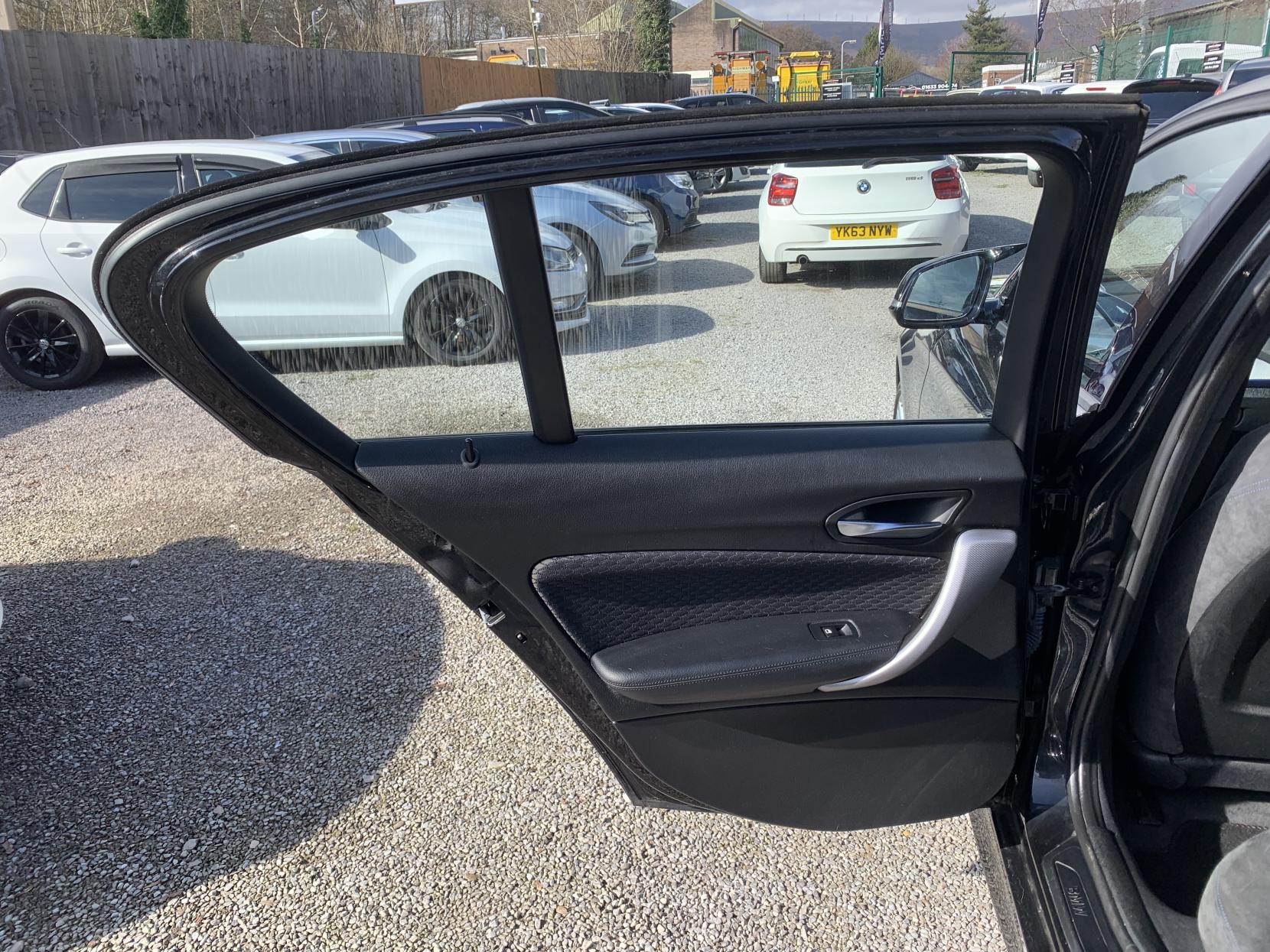 BMW 1 Series 2.0 118d M Sport Hatchback 5dr Diesel Manual Euro 5 (s/s) (143 ps)