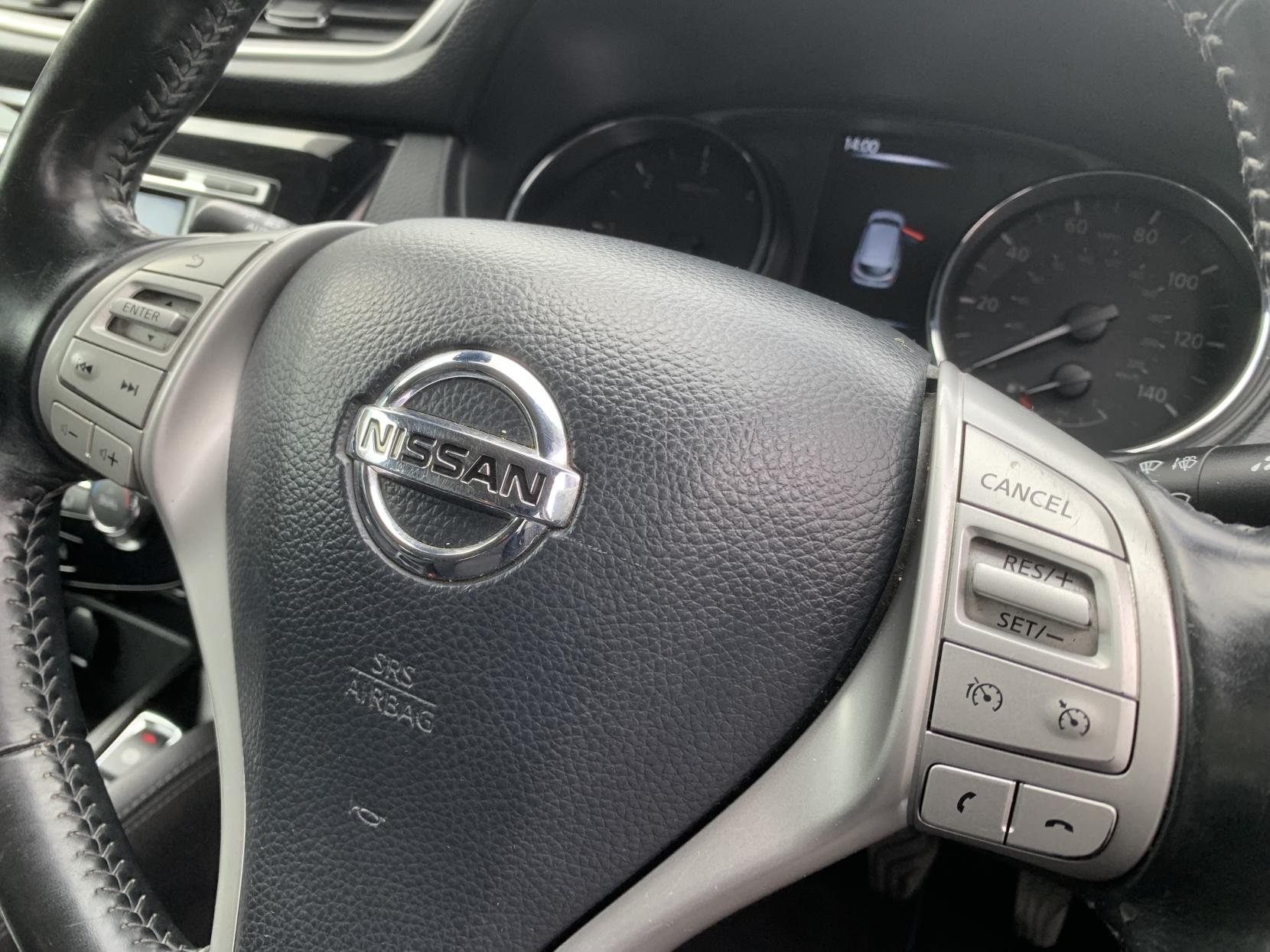 Nissan Qashqai 1.5 dCi Acenta SUV 5dr Diesel Manual 2WD Euro 5 (s/s) (110 ps)