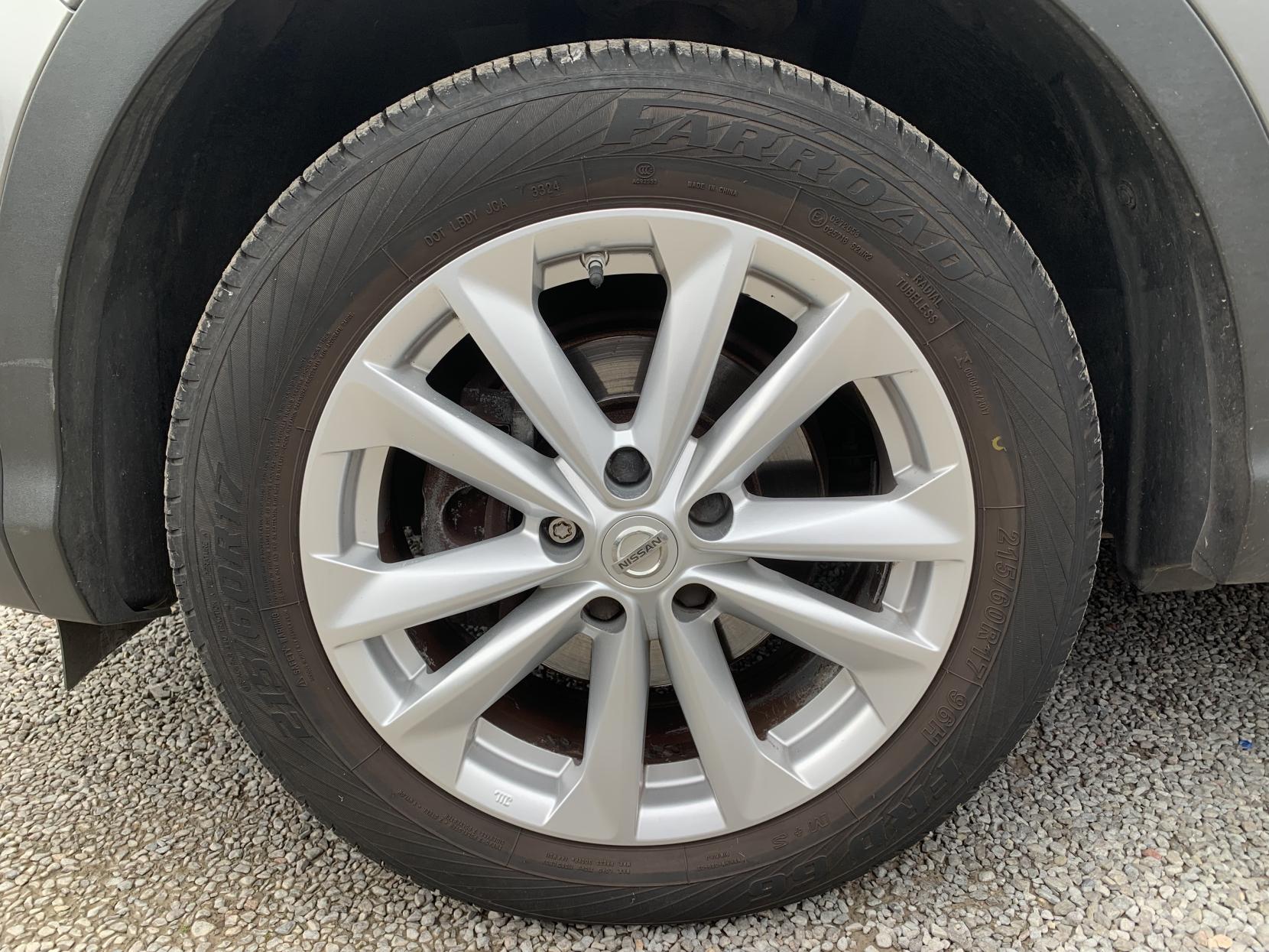 Nissan Qashqai 1.5 dCi Acenta SUV 5dr Diesel Manual 2WD Euro 5 (s/s) (110 ps)