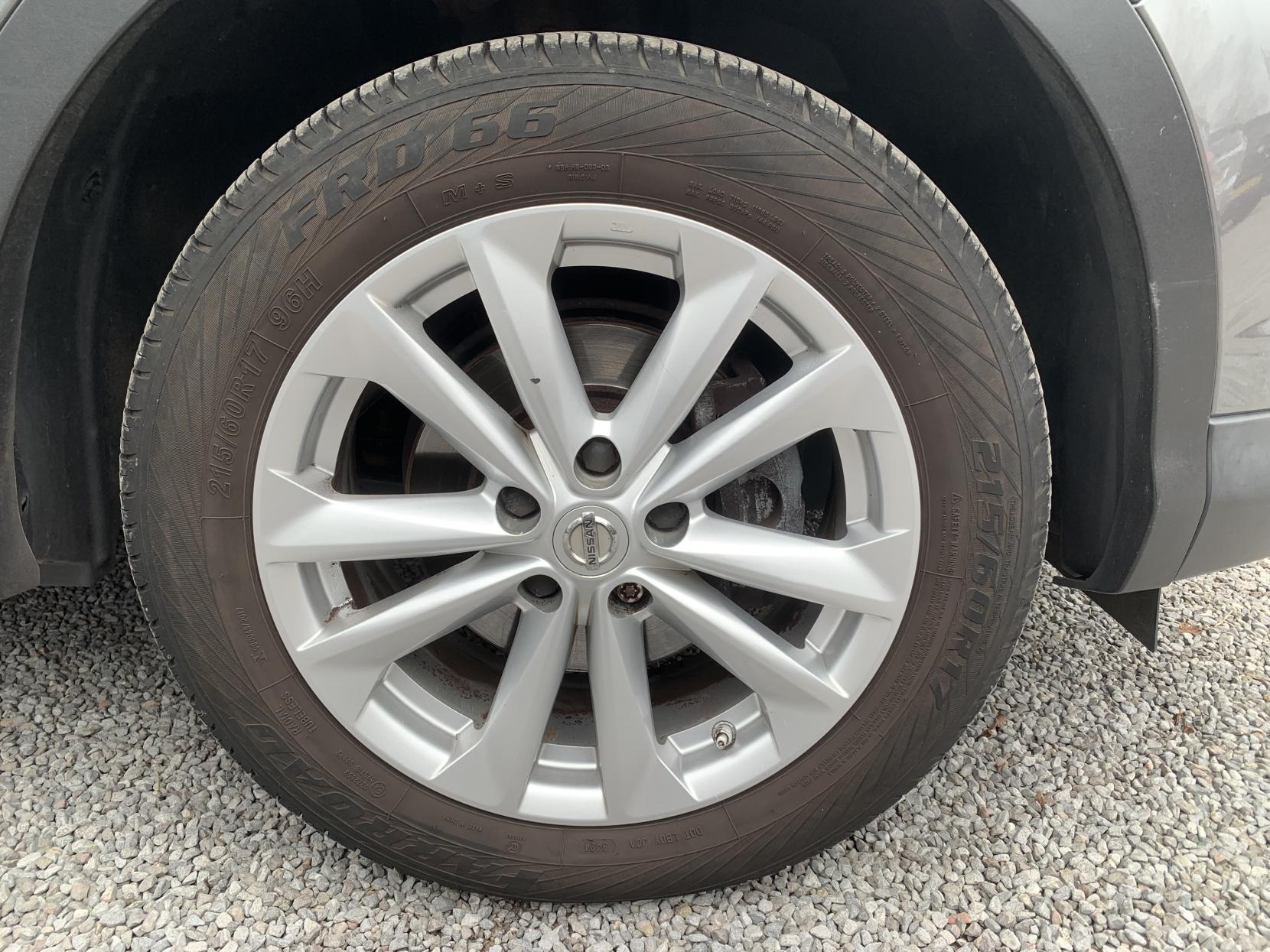 Nissan Qashqai 1.5 dCi Acenta SUV 5dr Diesel Manual 2WD Euro 5 (s/s) (110 ps)